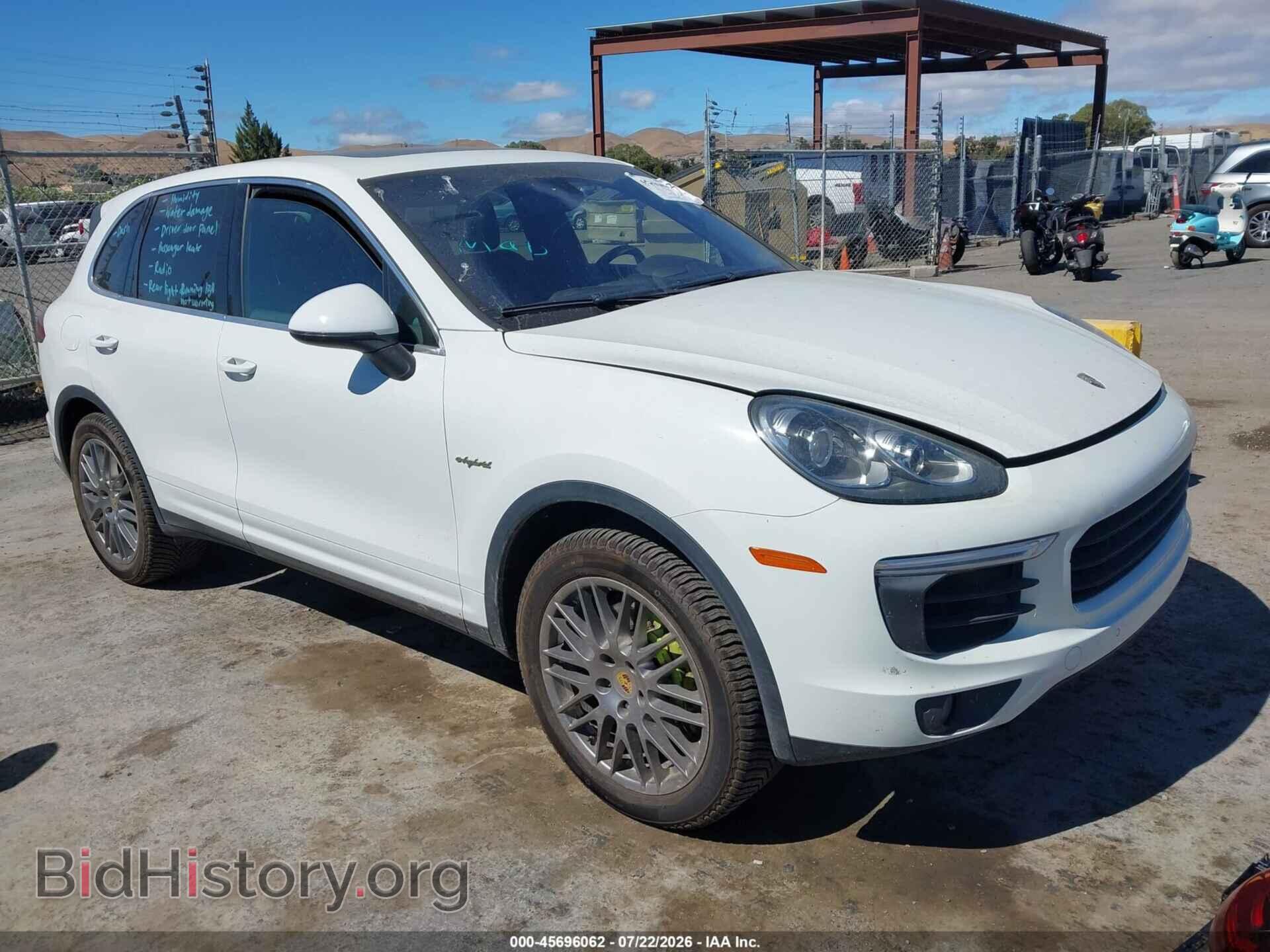 Фотография WP1AE2A21GLA64332 - PORSCHE CAYENNE E-HYBRID 2016