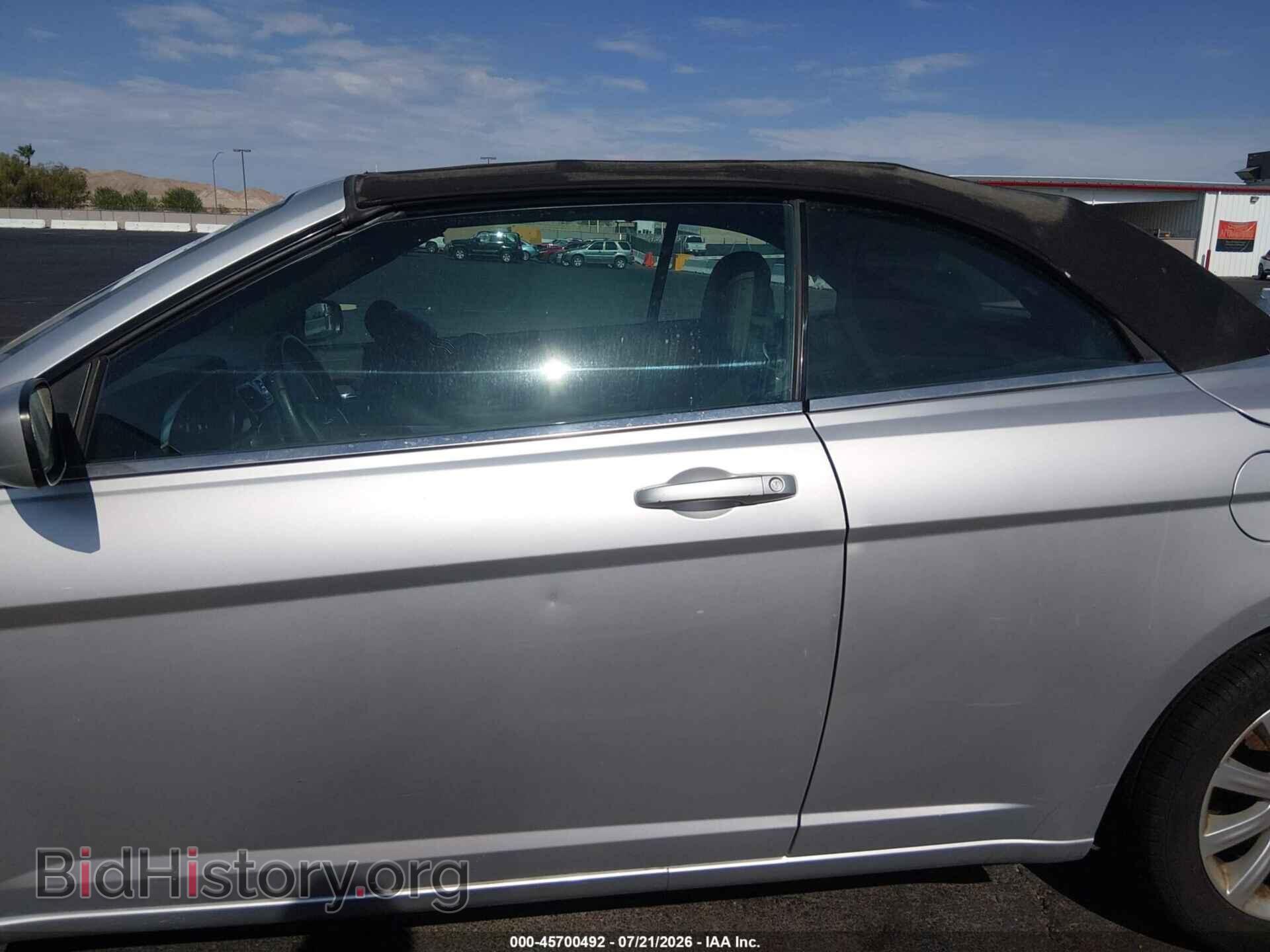 2011 CHRYSLER 200 - VIN: 1C3BC2EB5BN532487 - Photo 6