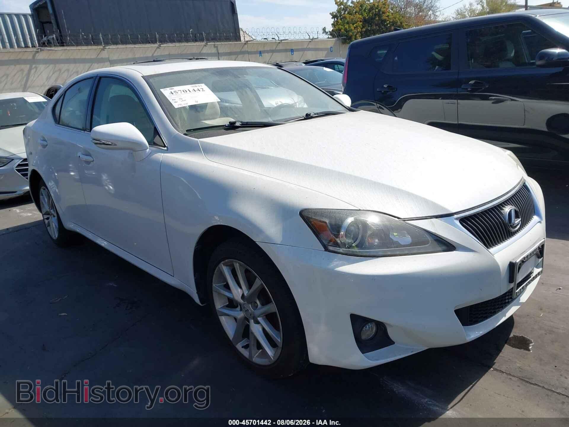Фотография JTHCF5C28B5047061 - LEXUS IS 250 2011