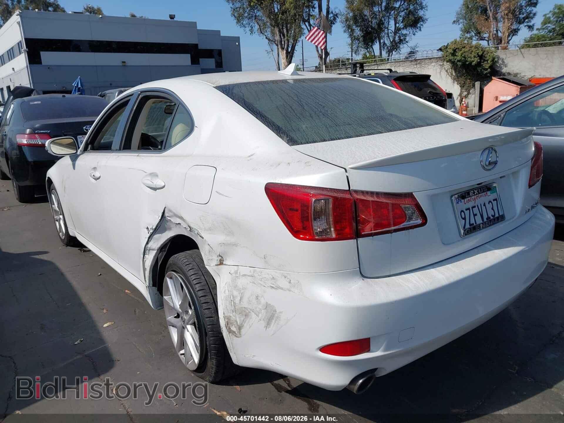 2011 LEXUS IS 250 - VIN: JTHCF5C28B5047061 - Photo 3