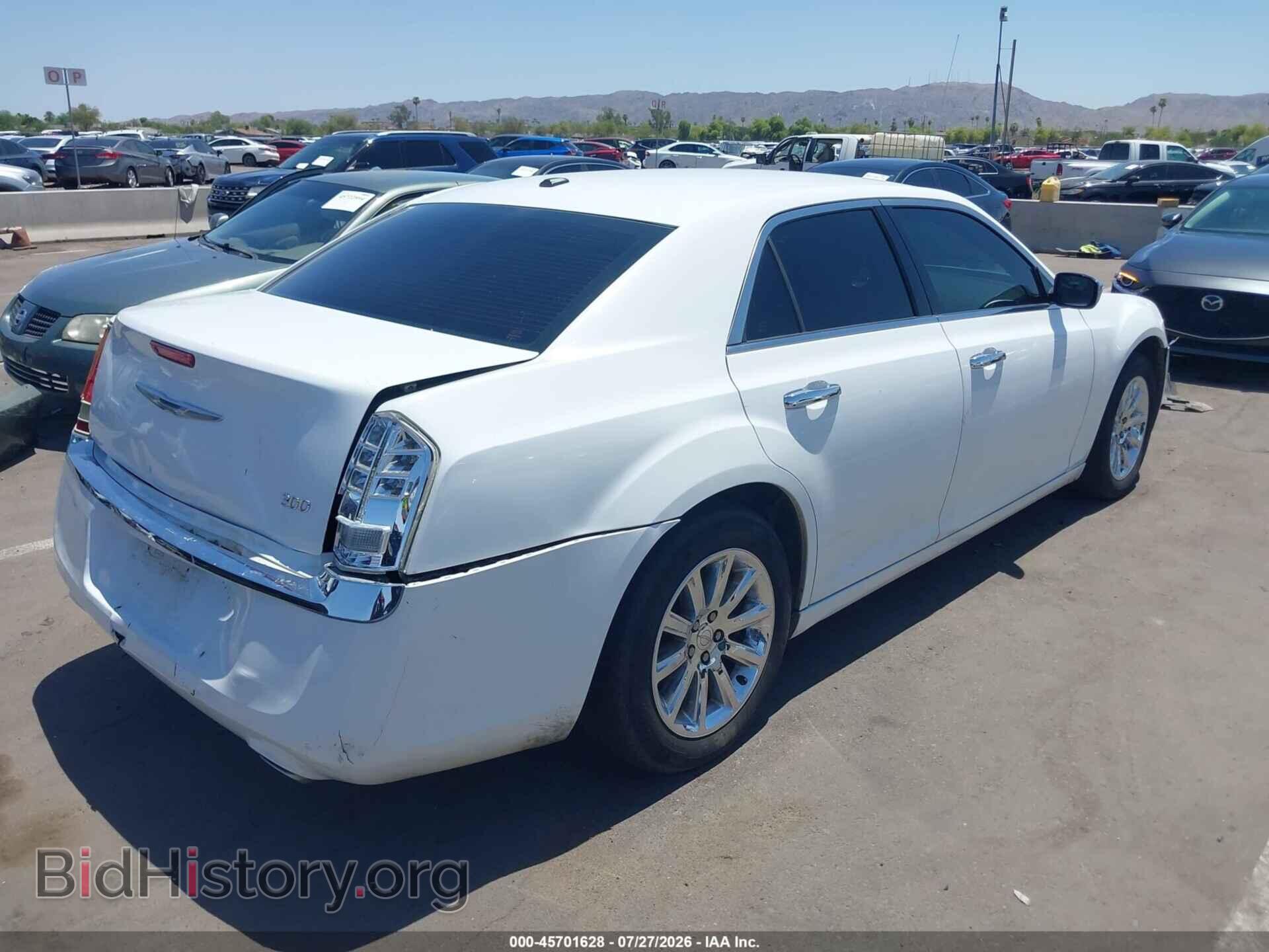 2012 CHRYSLER 300 - VIN: 2C3CCACG5CH266069 - Фото 4