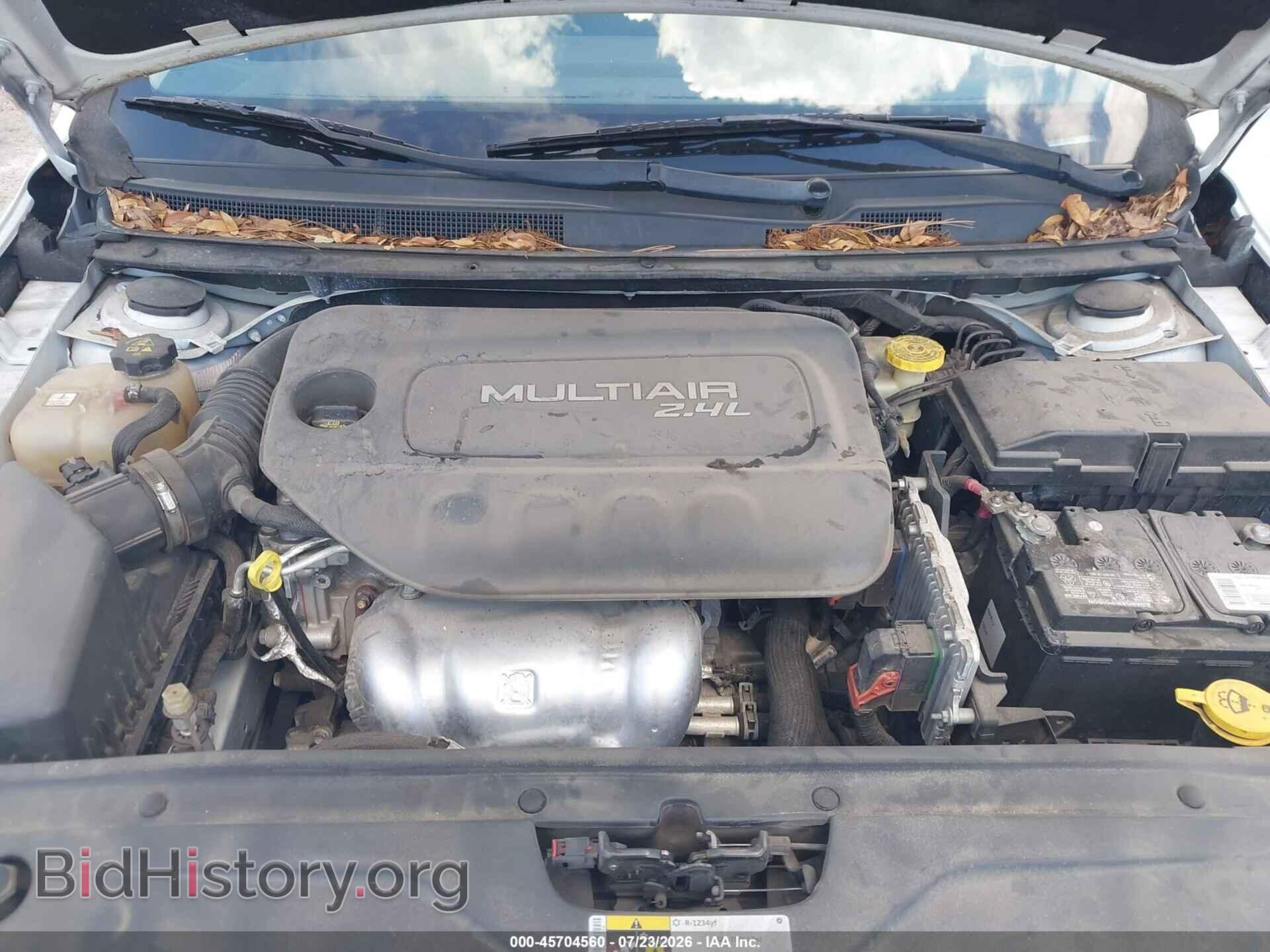 2015 CHRYSLER 200 - VIN: 1C3CCCCB2FN682947 - Photo 10