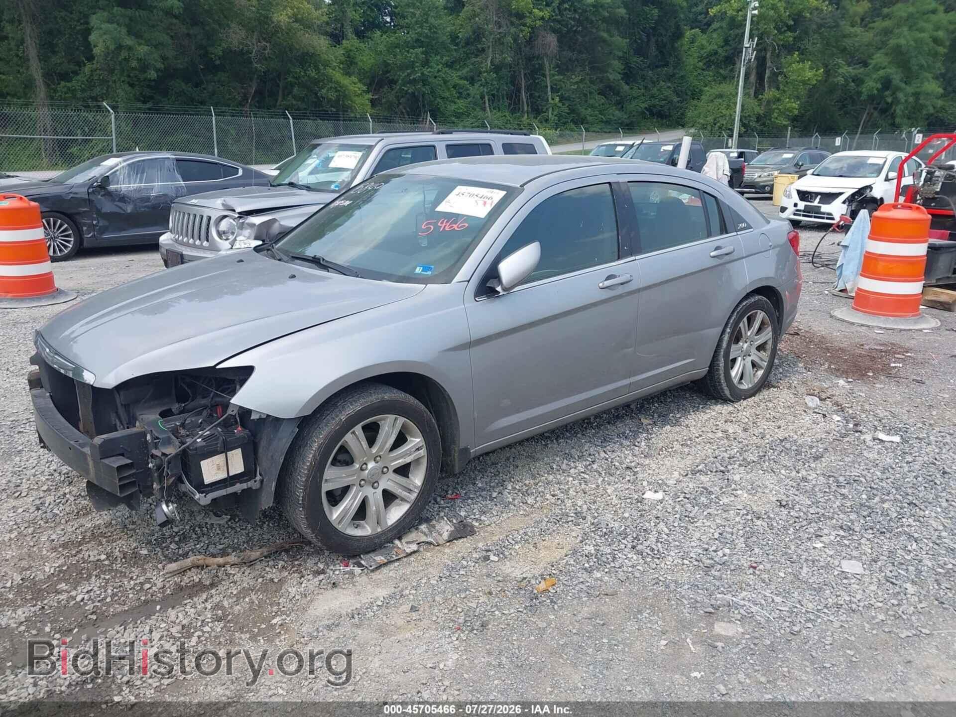 2014 CHRYSLER 200 - VIN: 1C3CCBBB0EN198110 - Photo 2