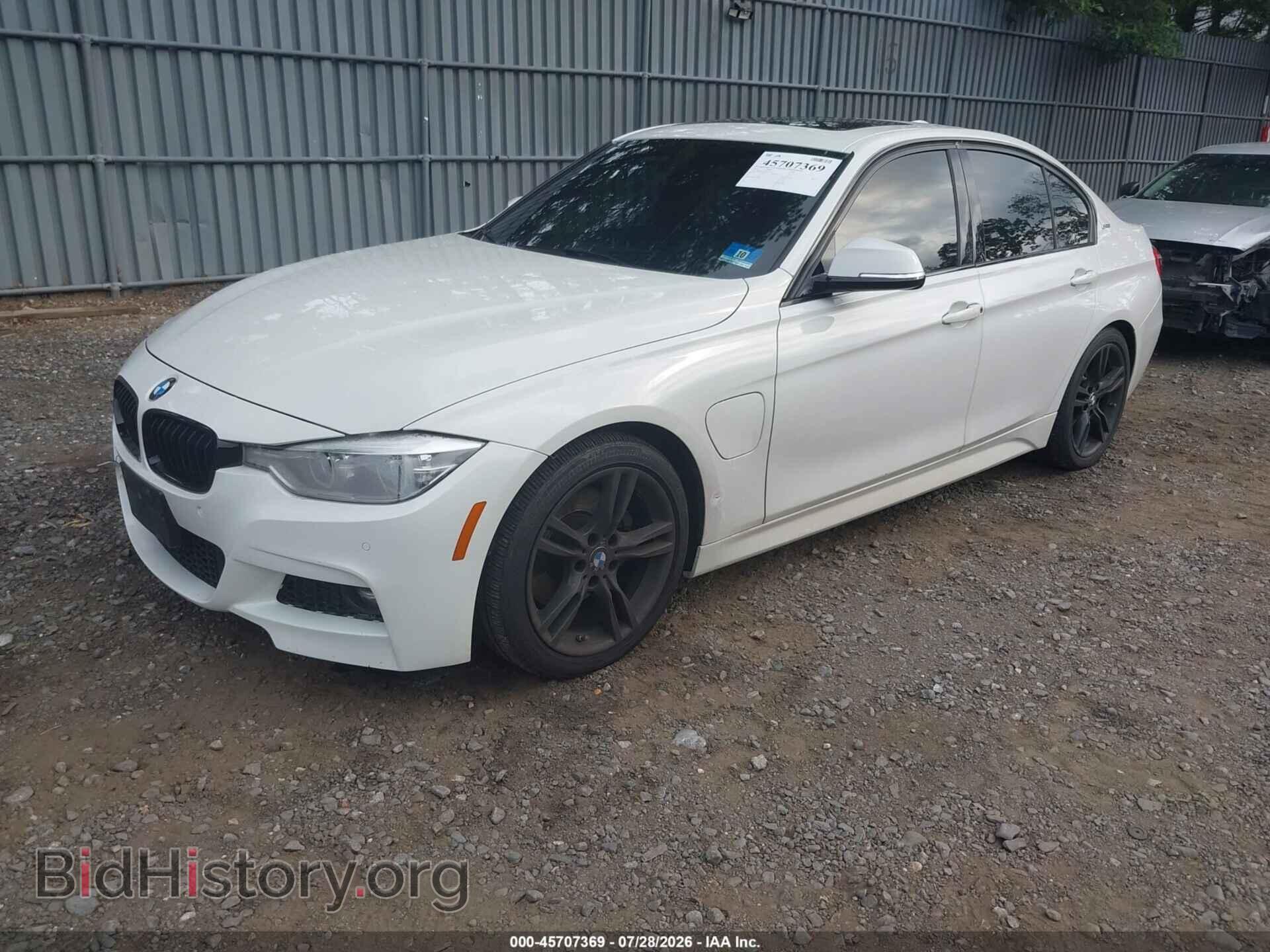 2018 BMW 330E - VIN: WBA8E1C50JA180347 - Фото 2