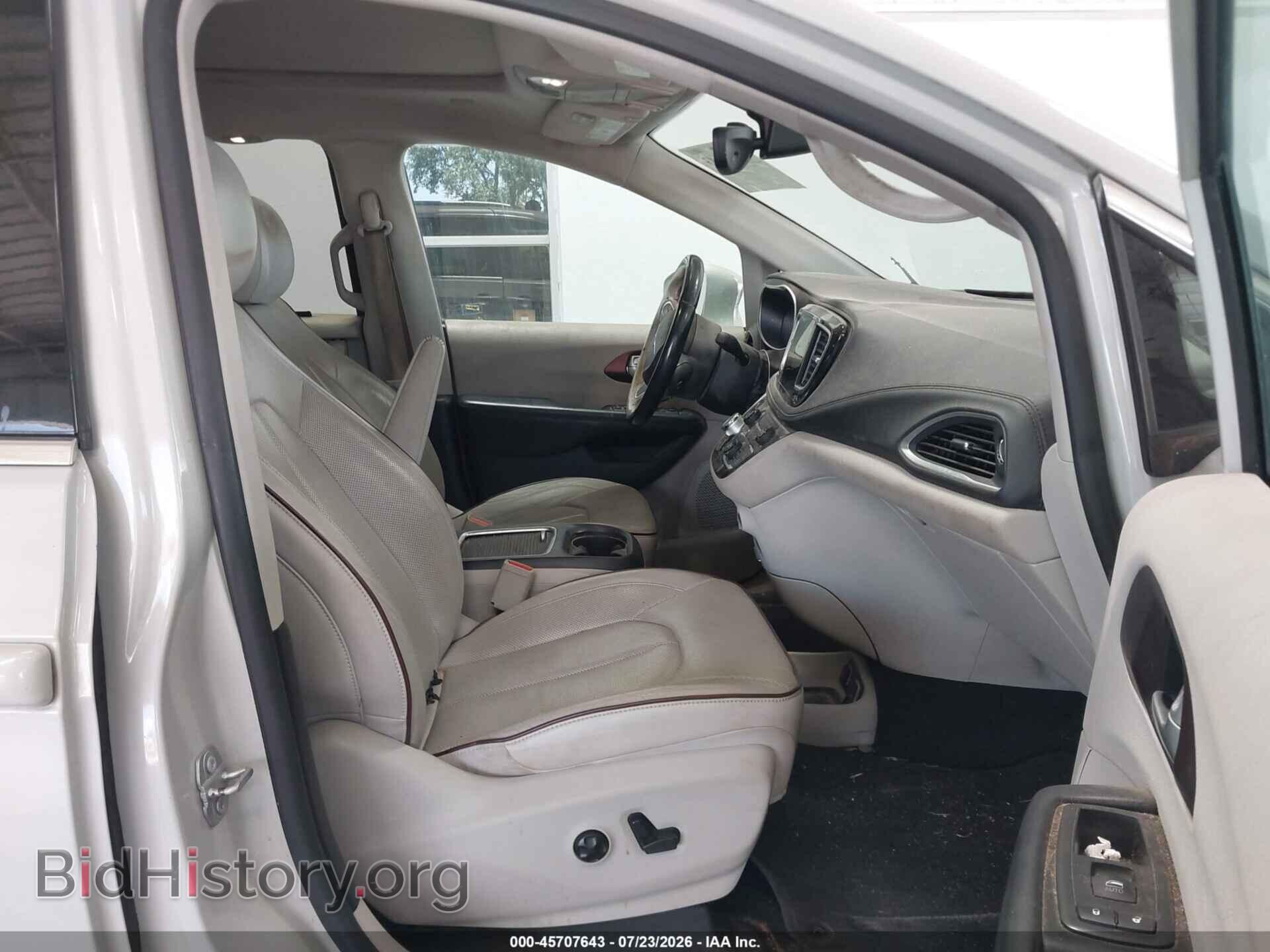 2017 CHRYSLER PACIFICA - VIN: 2C4RC1GG0HR592539 - Photo 5