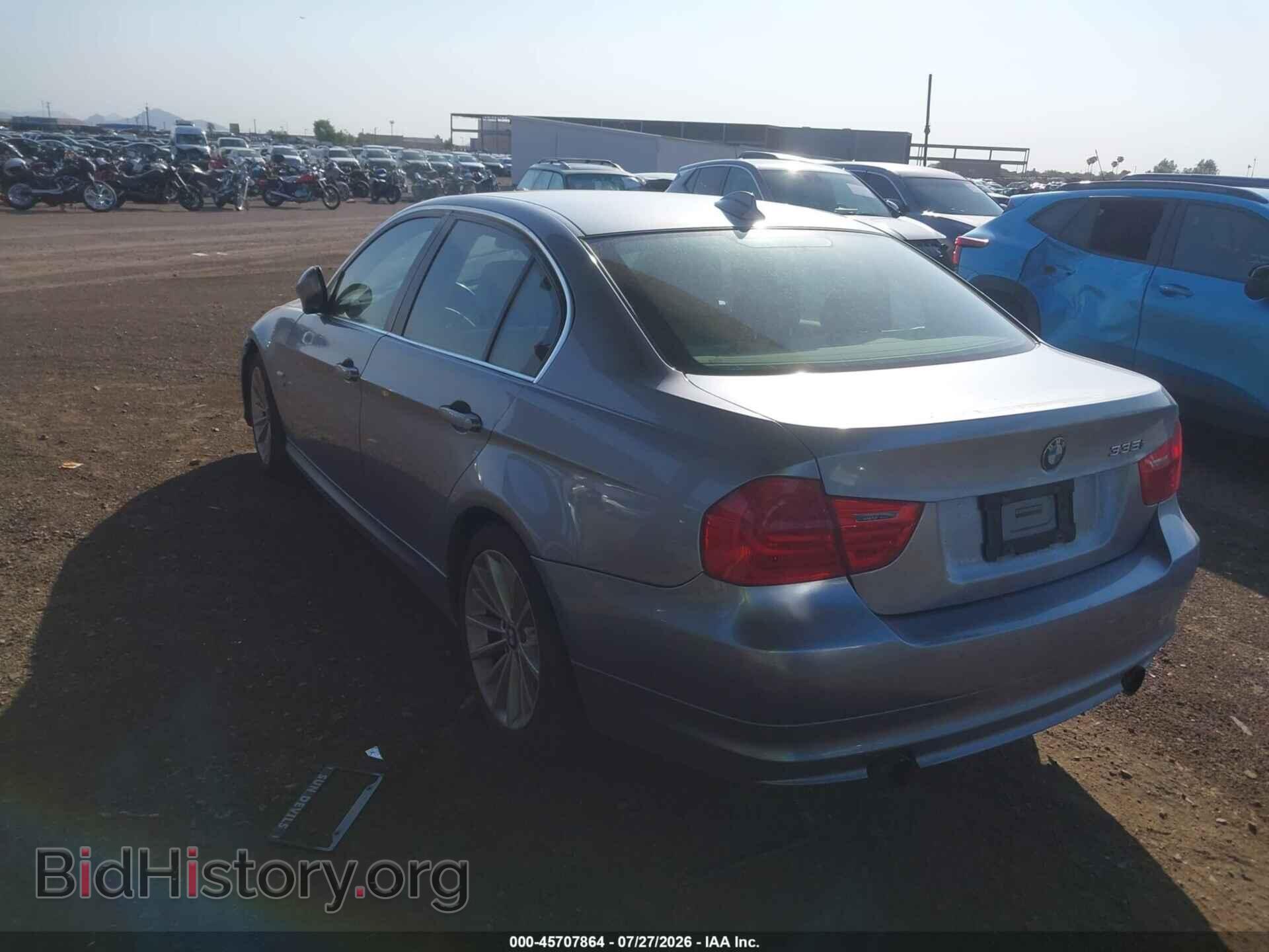 2009 BMW 335I - VIN: WBAPL33559A406164 - Photo 3