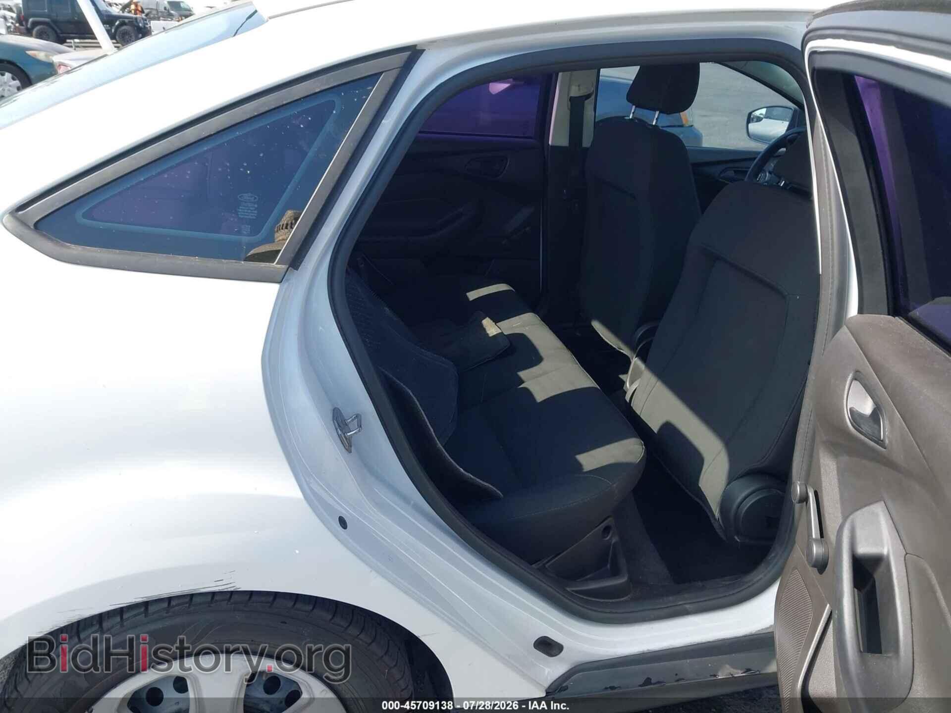 2016 FORD FOCUS - VIN: 1FADP3E24GL305721 - Фото 8