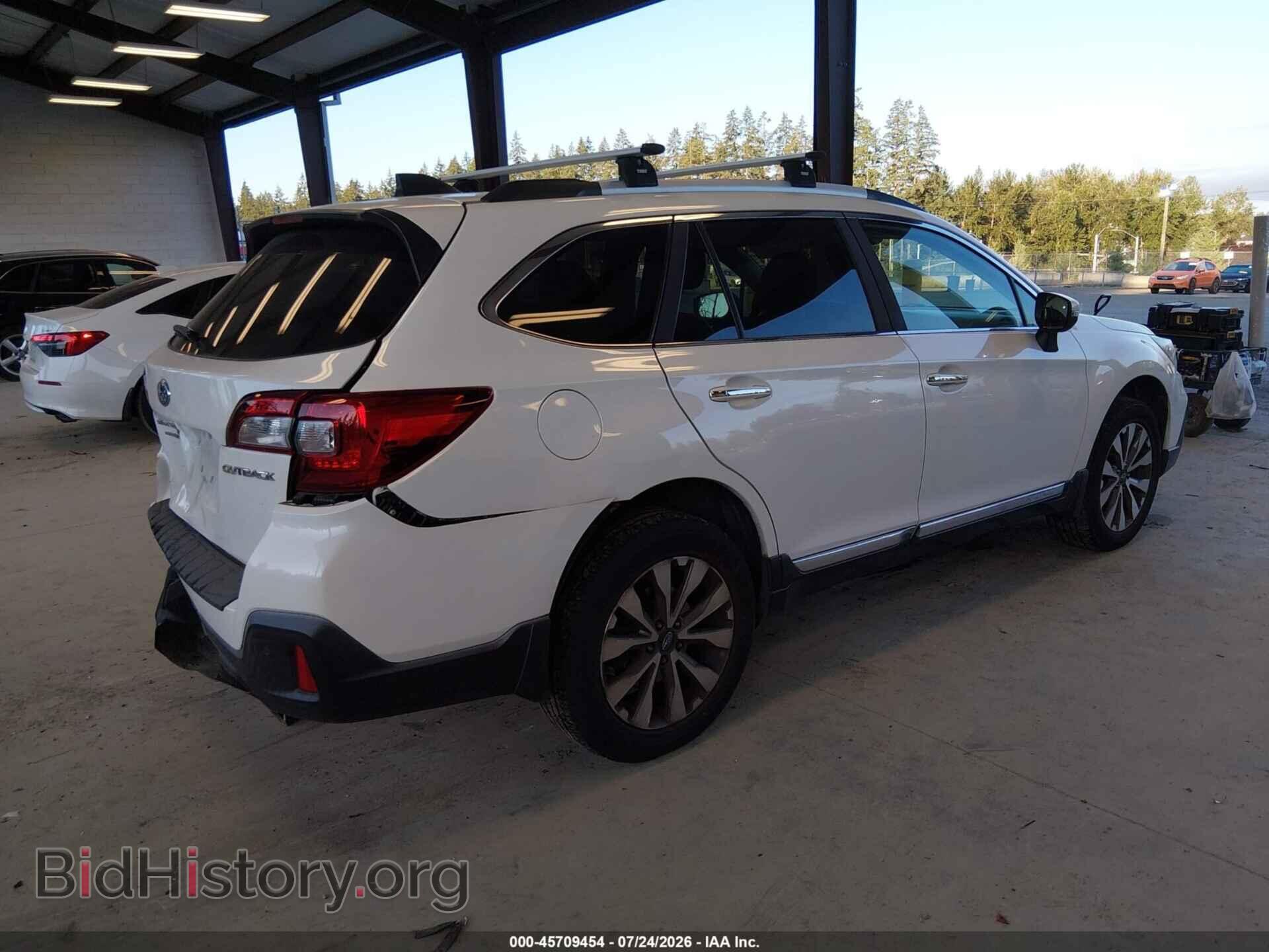 2018 SUBARU OUTBACK - VIN: 4S4BSATC2J3203465 - Photo 4