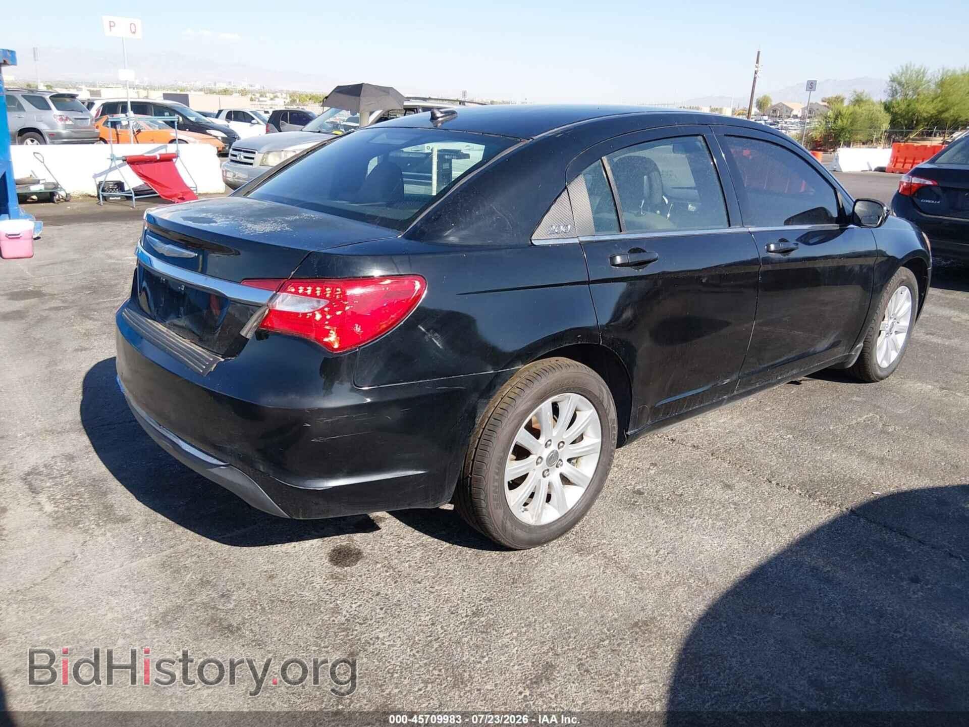 2011 CHRYSLER 200 - VIN: 1C3BC1FB8BN585807 - Фото 4