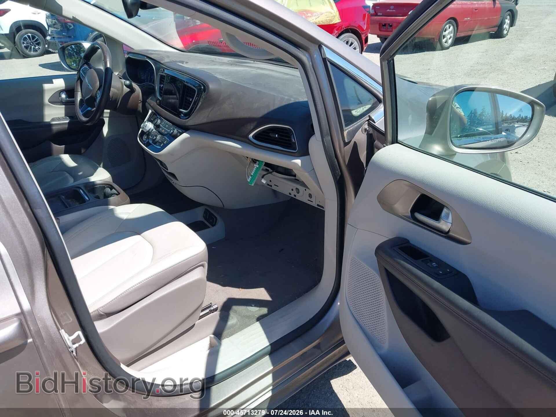 2017 CHRYSLER PACIFICA - VIN: 2C4RC1BGXHR720003 - Photo 5