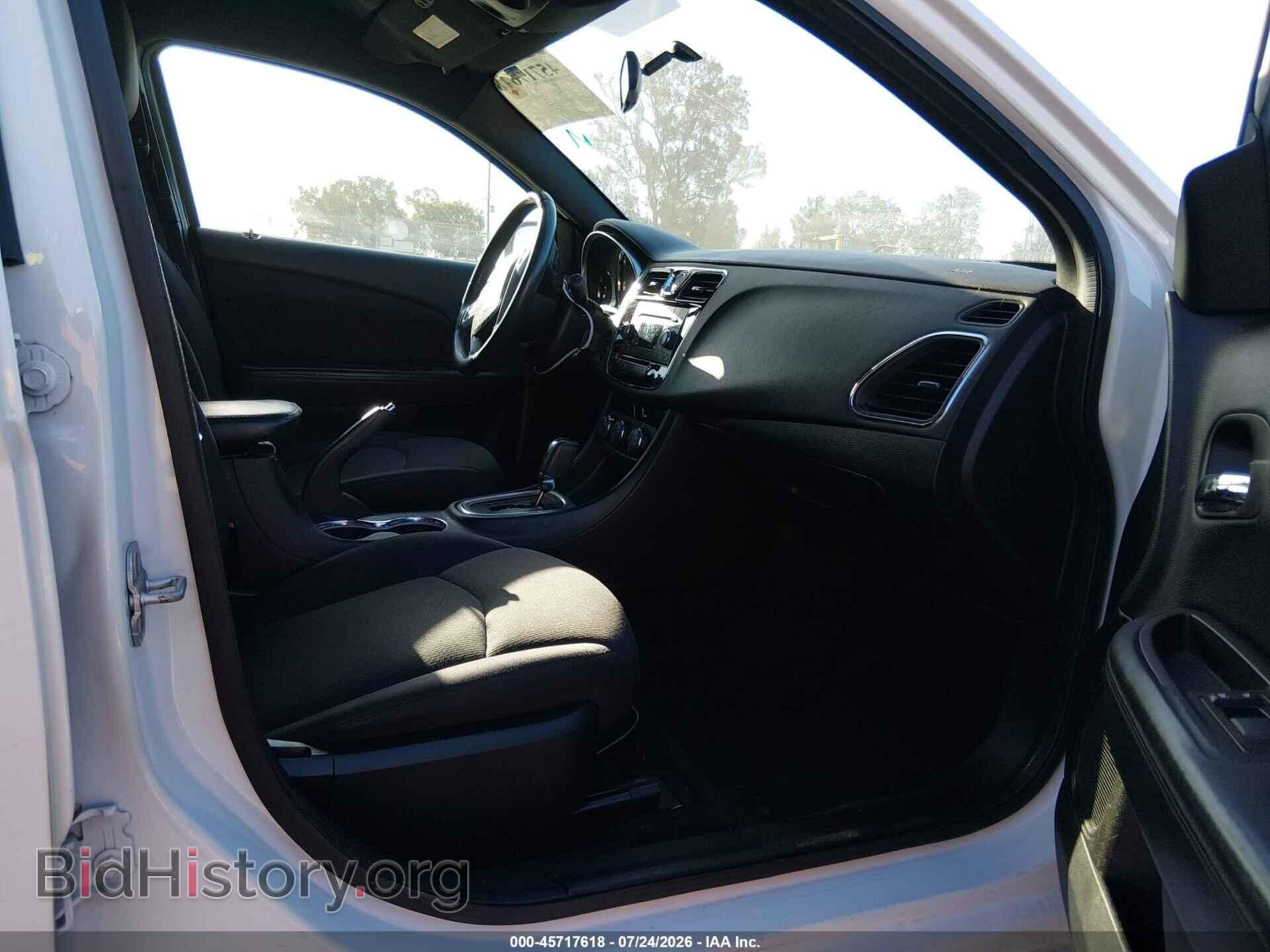 2013 CHRYSLER 200 - VIN: 1C3CCBBB7DN695864 - Photo 5