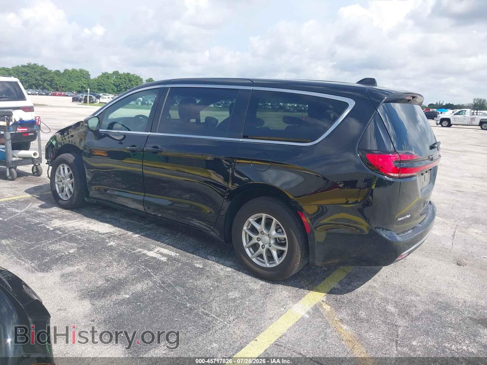 2027 CHRYSLER PACIFICA - VIN: 2C4RC1BG8VR559758 - Photo 3