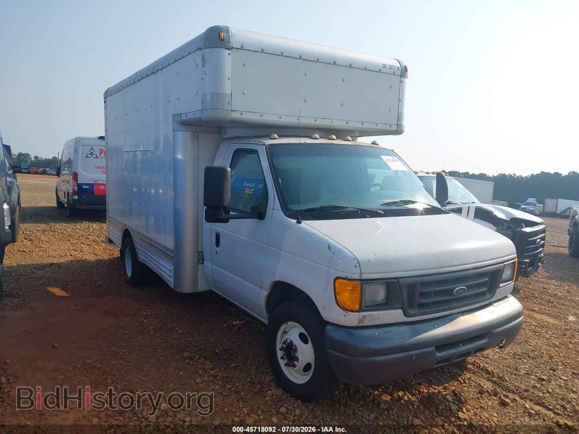Photo 1FDXE45S86DA59134 - FORD E-450 CUTAWAY 2006