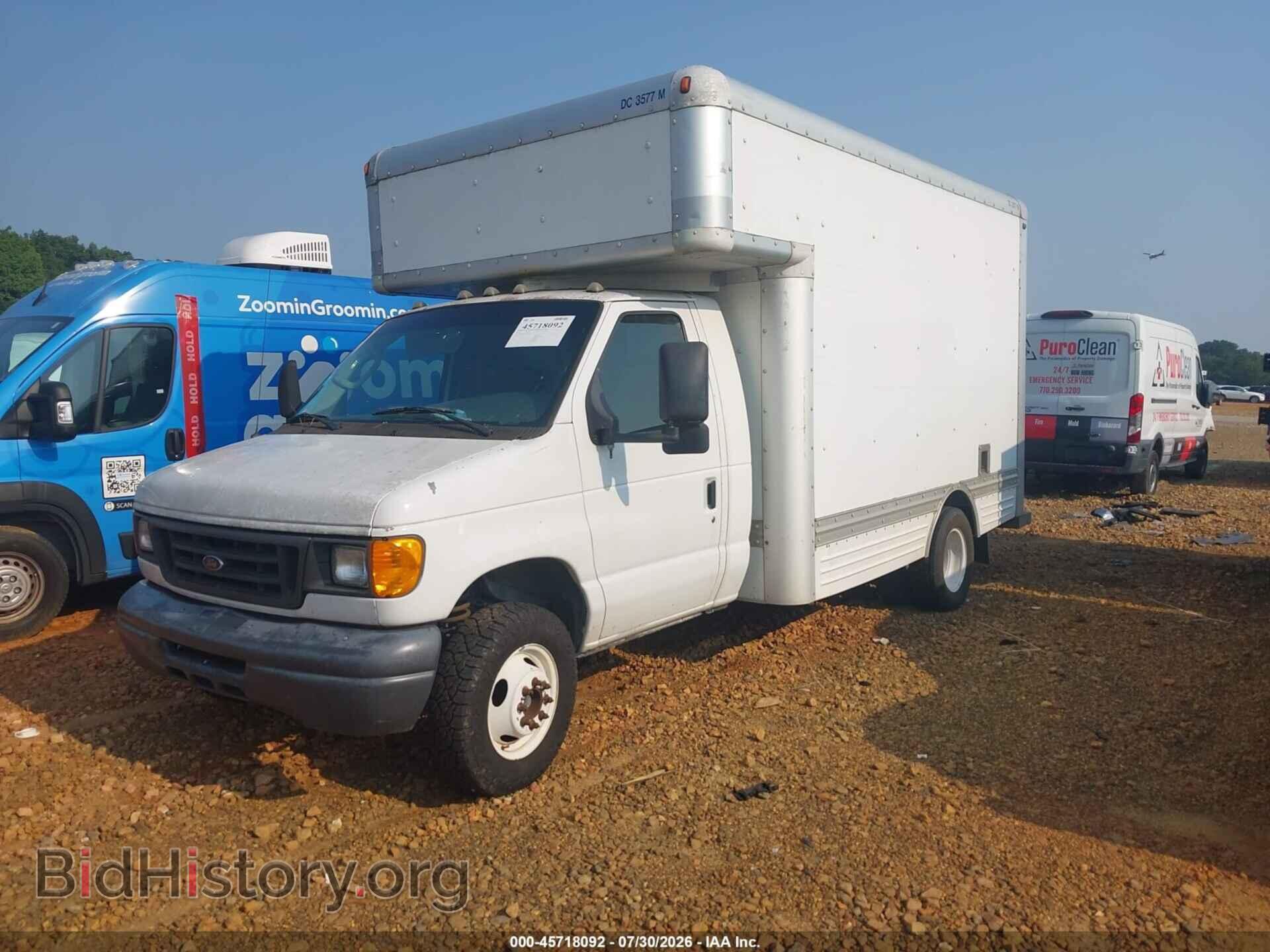 2006 FORD E-450 CUTAWAY - VIN: 1FDXE45S86DA59134 - Фото 2
