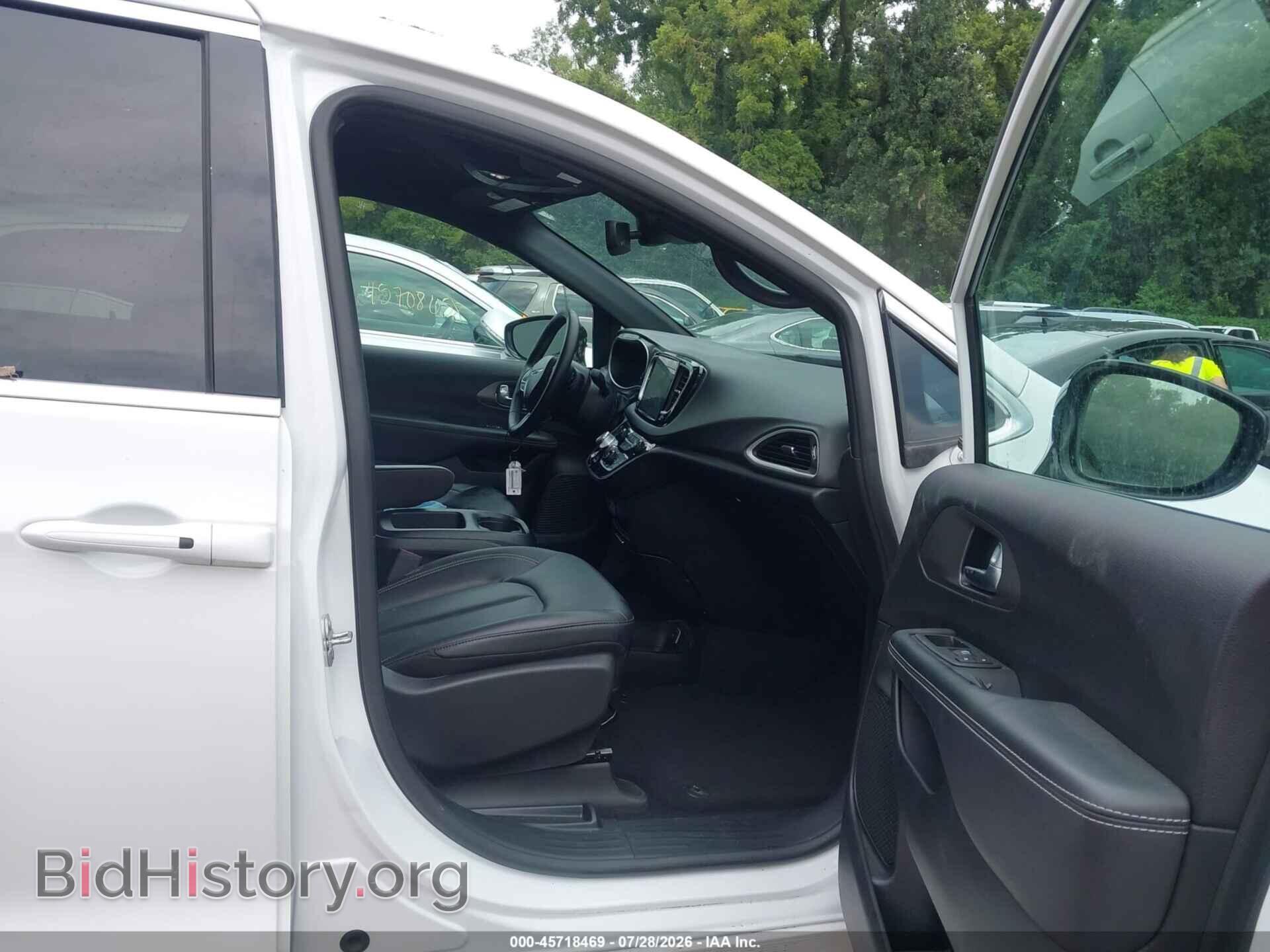 2025 CHRYSLER PACIFICA - VIN: 2C4RC1BG6SR520775 - Photo 5
