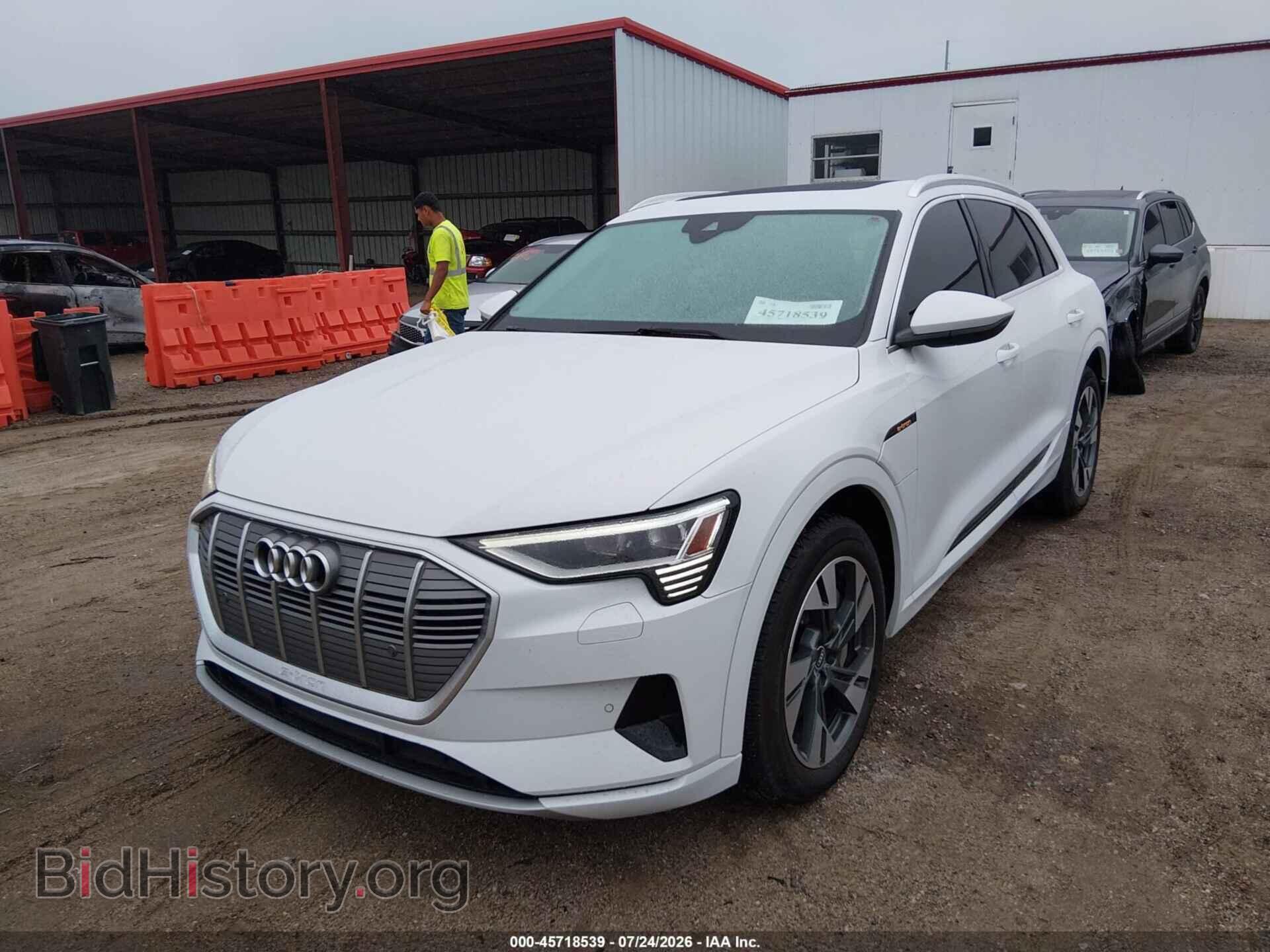 2021 AUDI E-TRON - VIN: WA1AAAGE5MB020404 - Photo 2