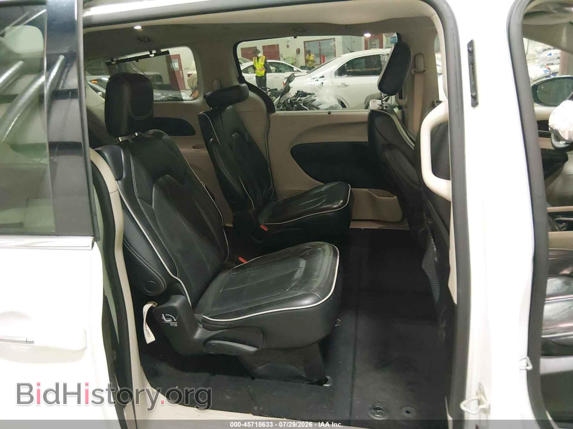 2023 CHRYSLER PACIFICA - VIN: 2C4RC1GGXPR515806 - Photo 8
