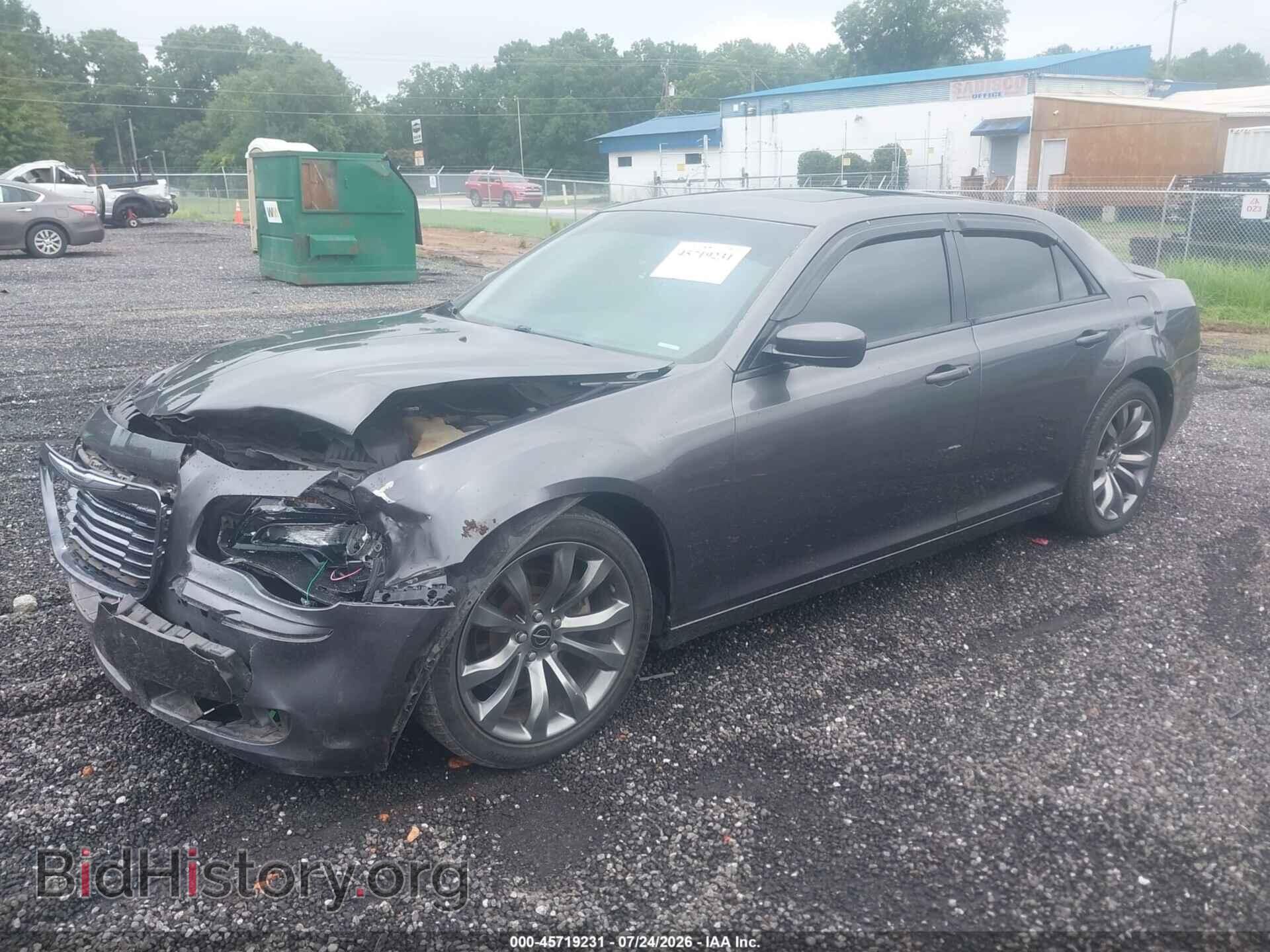 2014 CHRYSLER 300 - VIN: 2C3CCABG7EH336899 - Фото 2