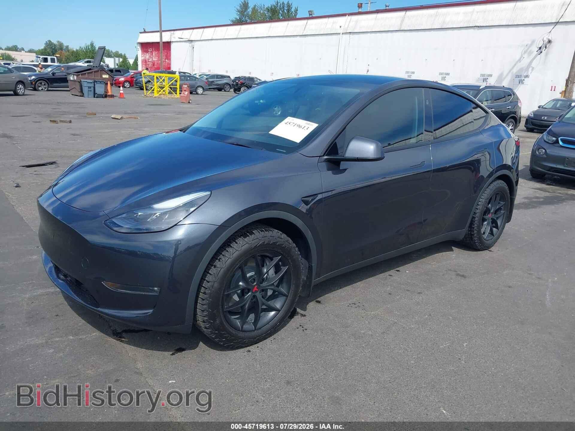 2024 TESLA MODEL Y - VIN: 7SAYGAEE3RF213812 - Фото 2