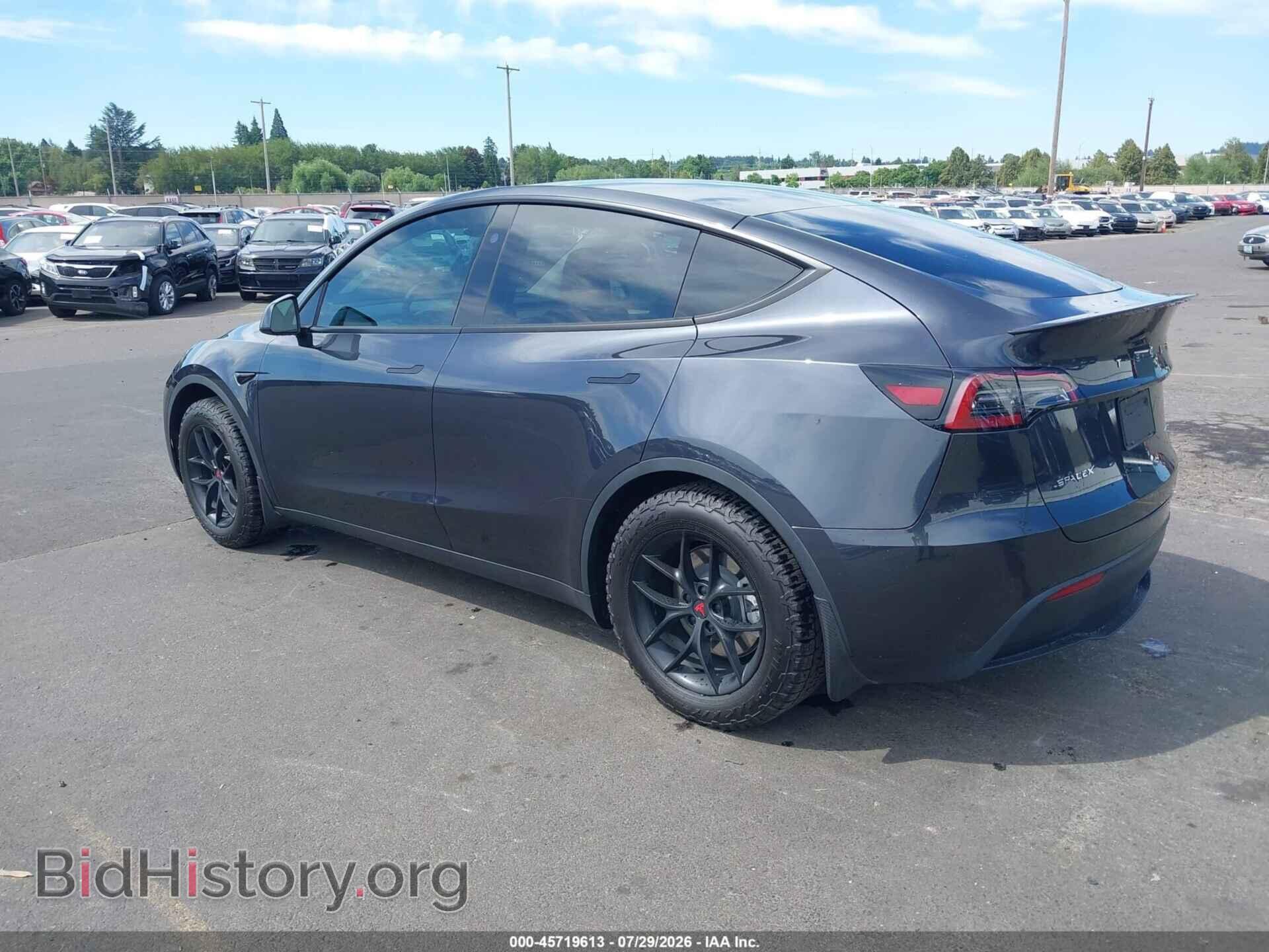 2024 TESLA MODEL Y - VIN: 7SAYGAEE3RF213812 - Фото 3