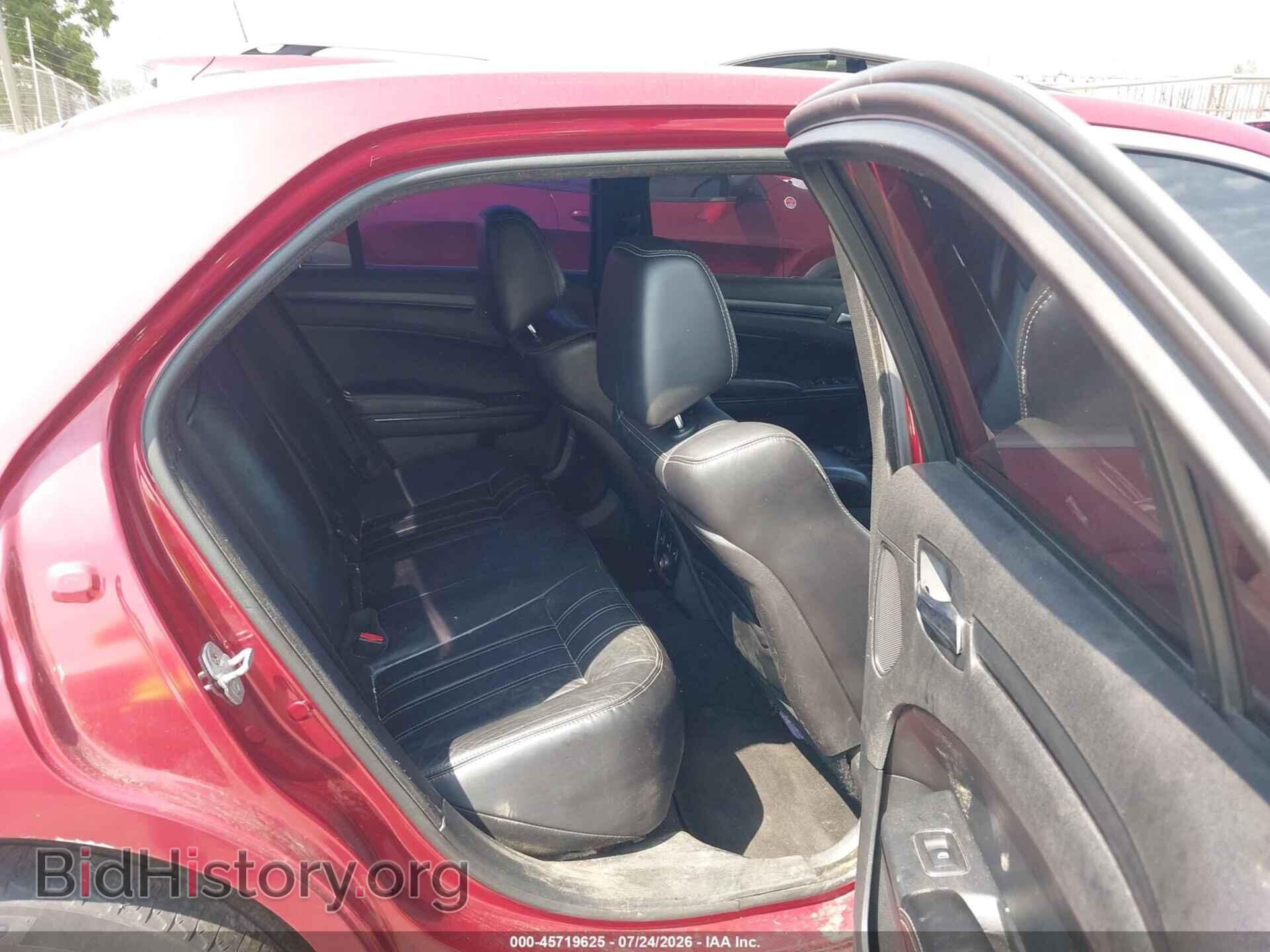 2013 CHRYSLER 300 - VIN: 2C3CCAGT9DH635511 - Фото 8