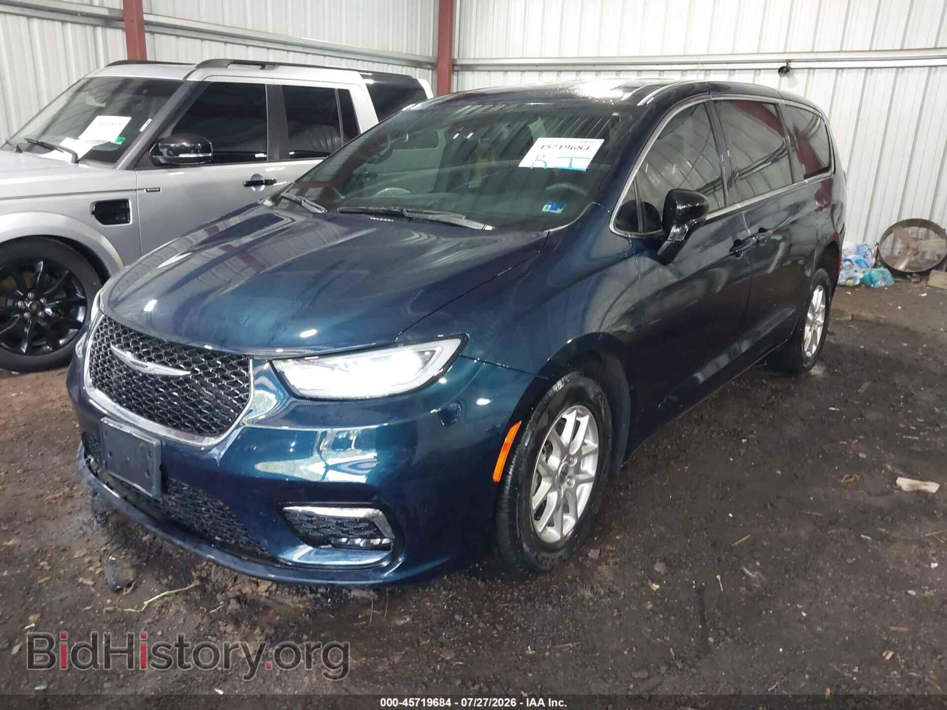 2024 CHRYSLER PACIFICA - VIN: 2C4RC1FG4RR180398 - Photo 2