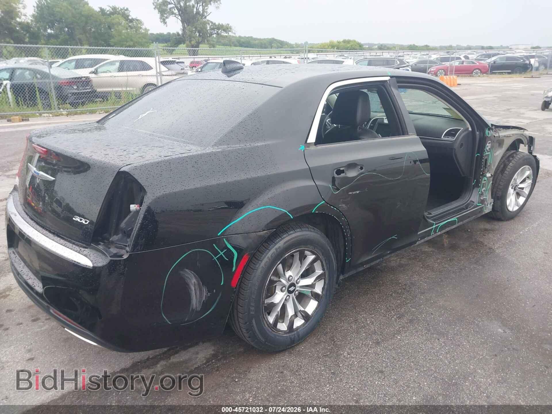 2018 CHRYSLER 300 - VIN: 2C3CCAAG5JH320583 - Photo 4