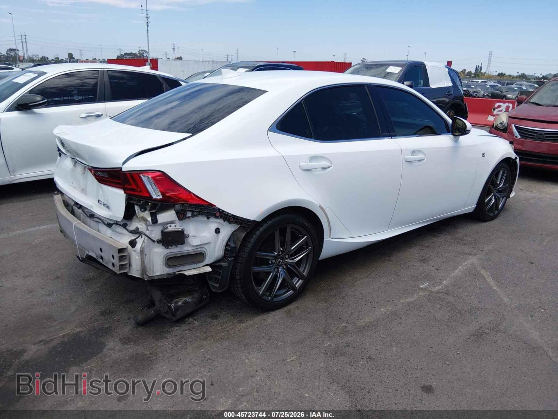 2014 LEXUS IS 250 - VIN: JTHBF1D28E5032194 - Photo 4