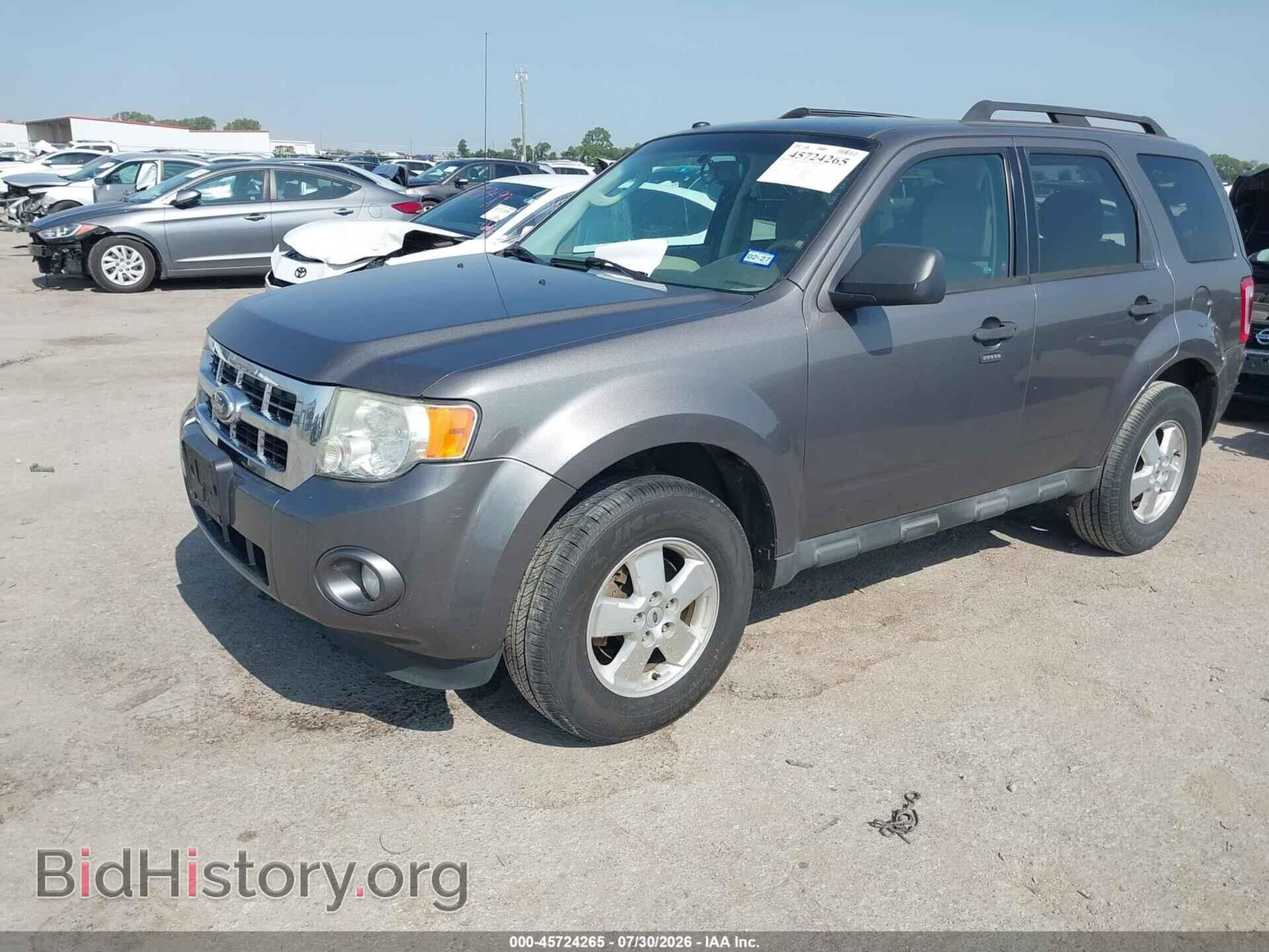 2011 FORD ESCAPE - VIN: 1FMCU0DG4BKB26762 - Photo 2
