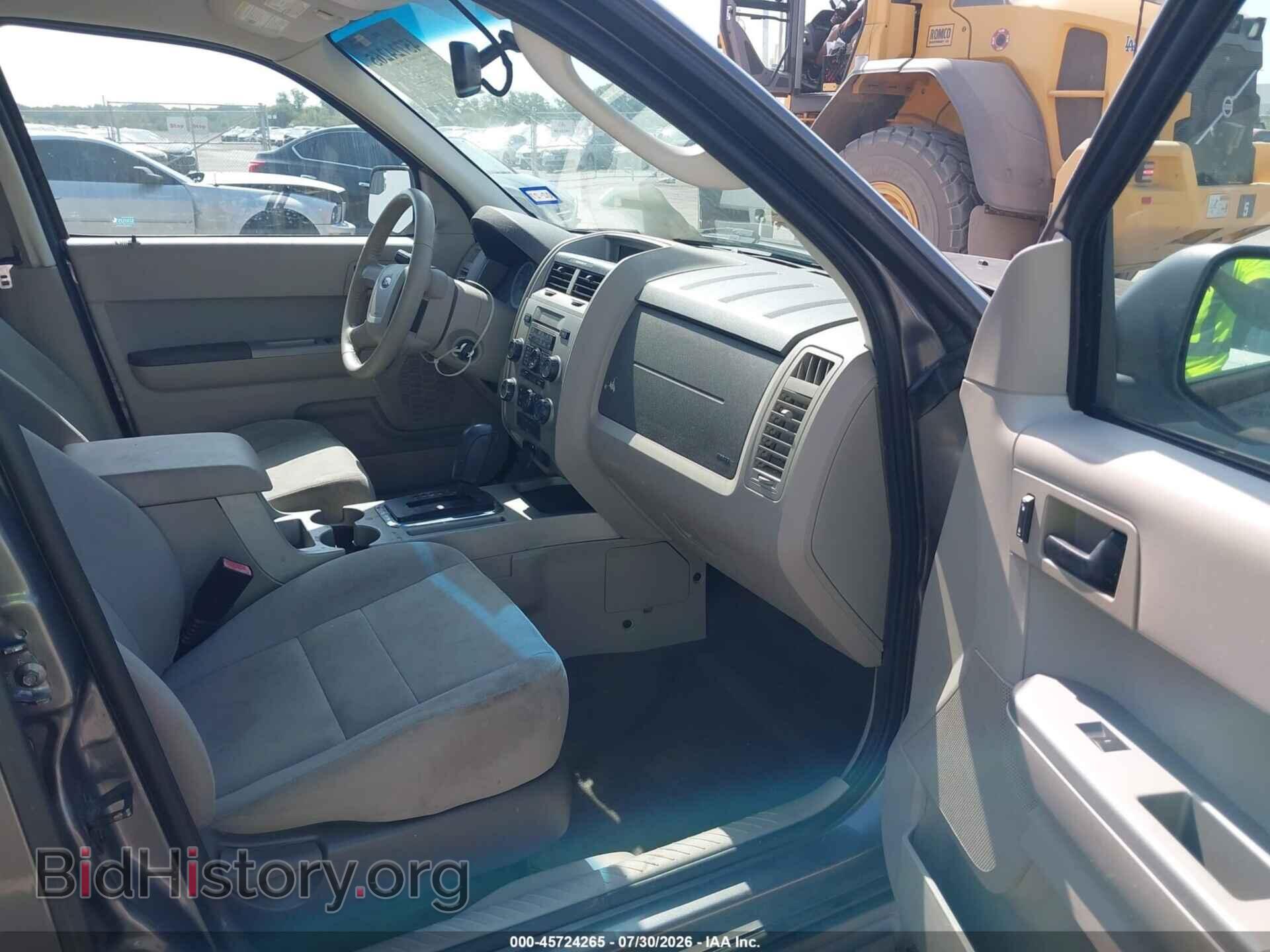 2011 FORD ESCAPE - VIN: 1FMCU0DG4BKB26762 - Photo 5