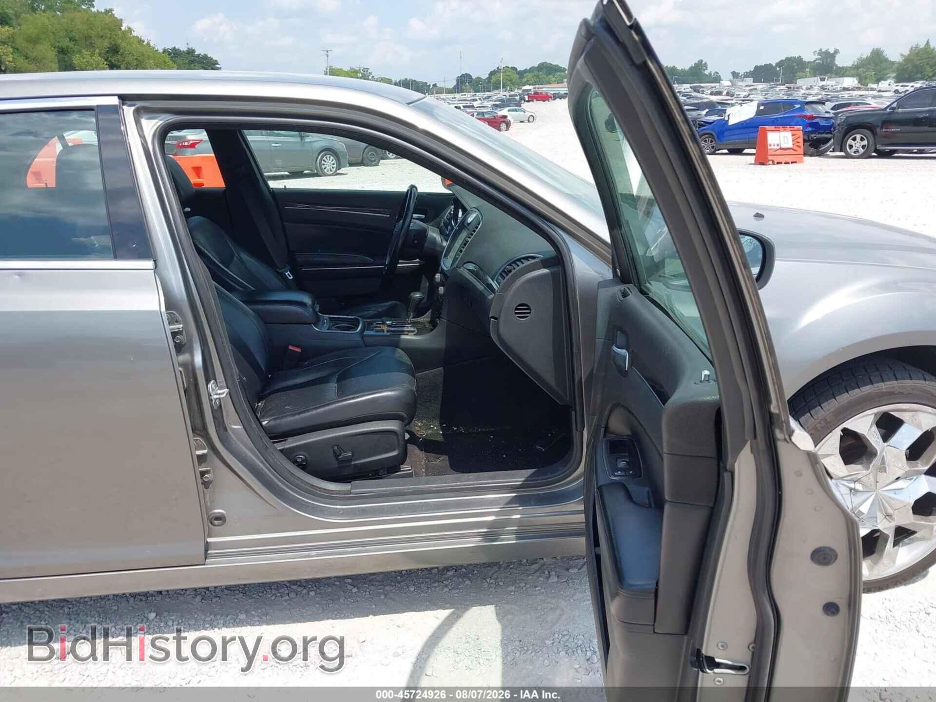 2011 CHRYSLER 300 - VIN: 2C3CA5CG4BH574586 - Photo 5