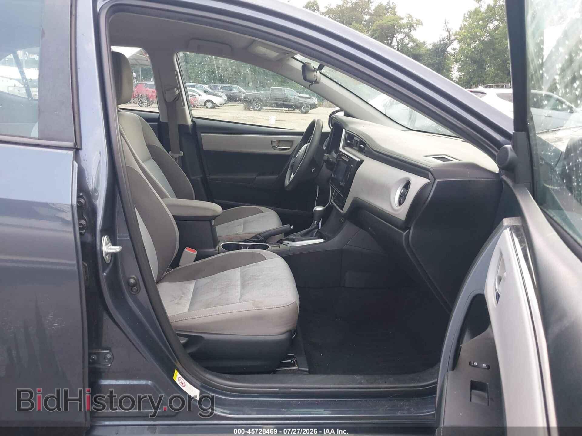 2017 TOYOTA COROLLA - VIN: 2T1BURHE1HC838170 - Фото 5
