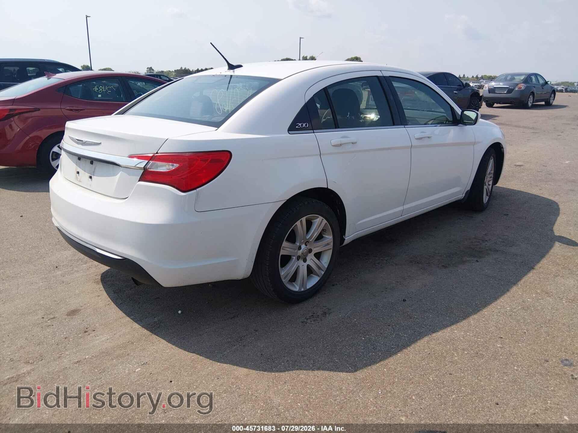 2013 CHRYSLER 200 - VIN: 1C3CCBAB5DN686887 - Фото 4