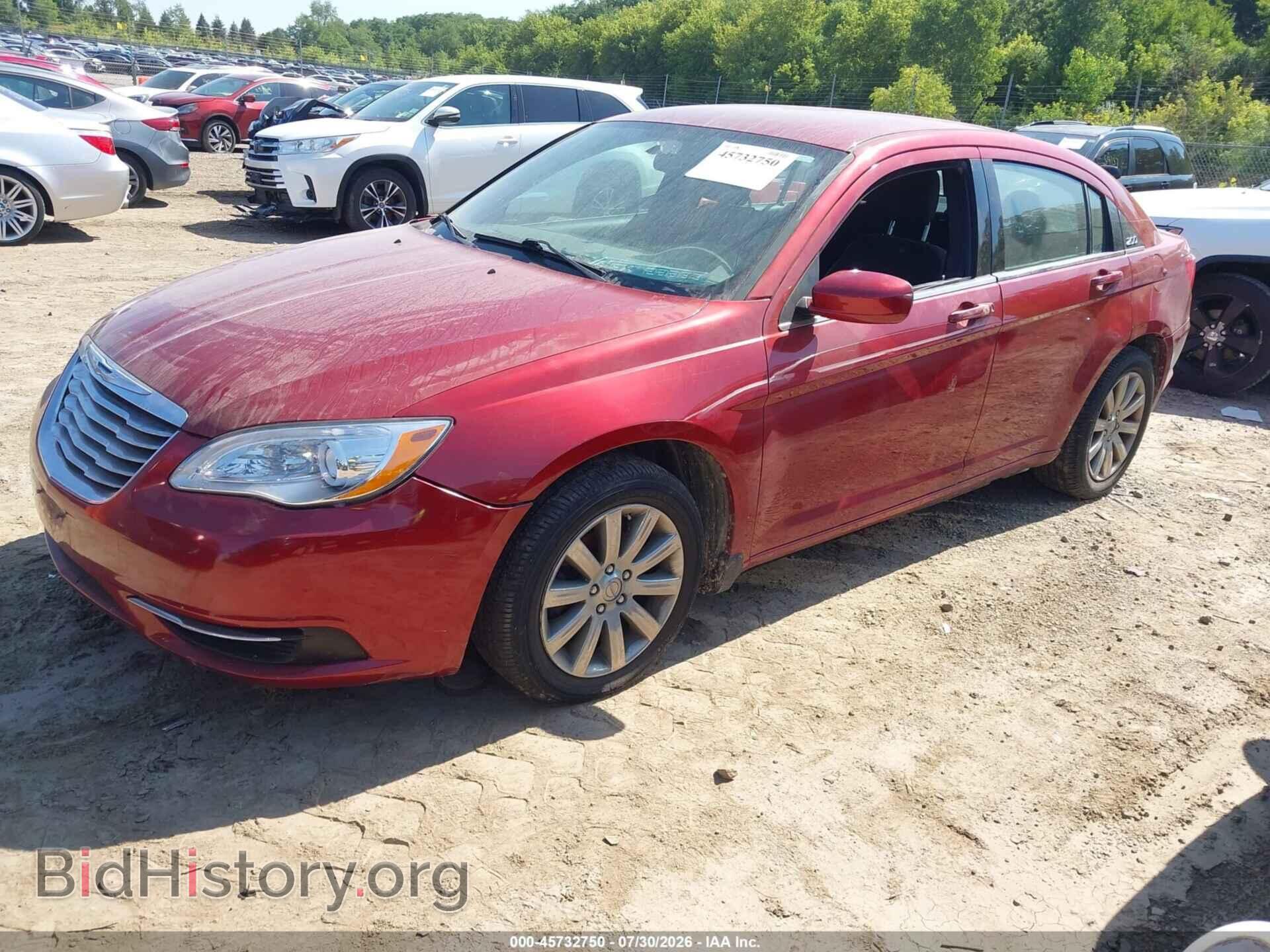 2013 CHRYSLER 200 - VIN: 1C3CCBBB1DN651665 - Фото 2