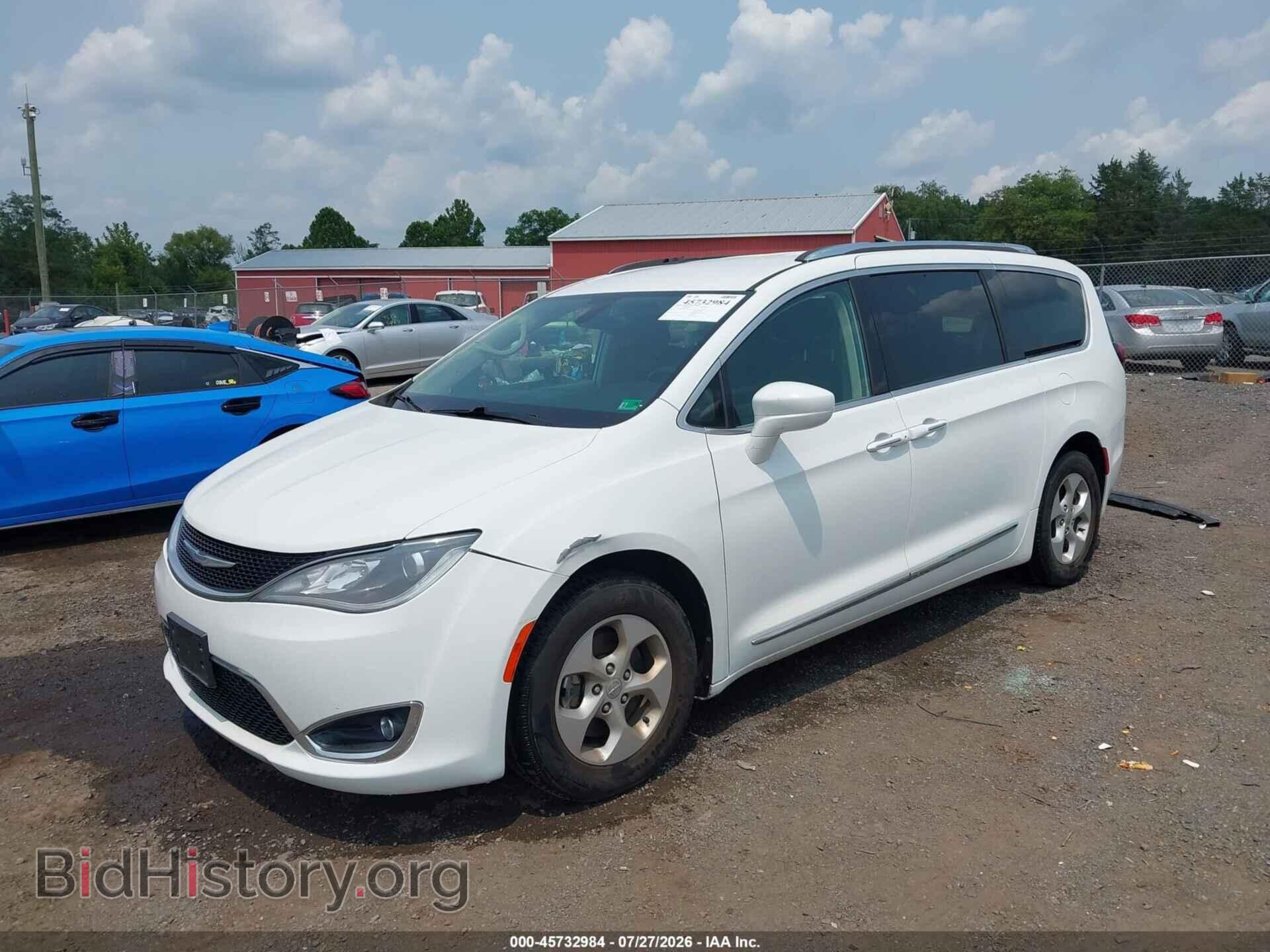 2017 CHRYSLER PACIFICA - VIN: 2C4RC1EGXHR644326 - Photo 2