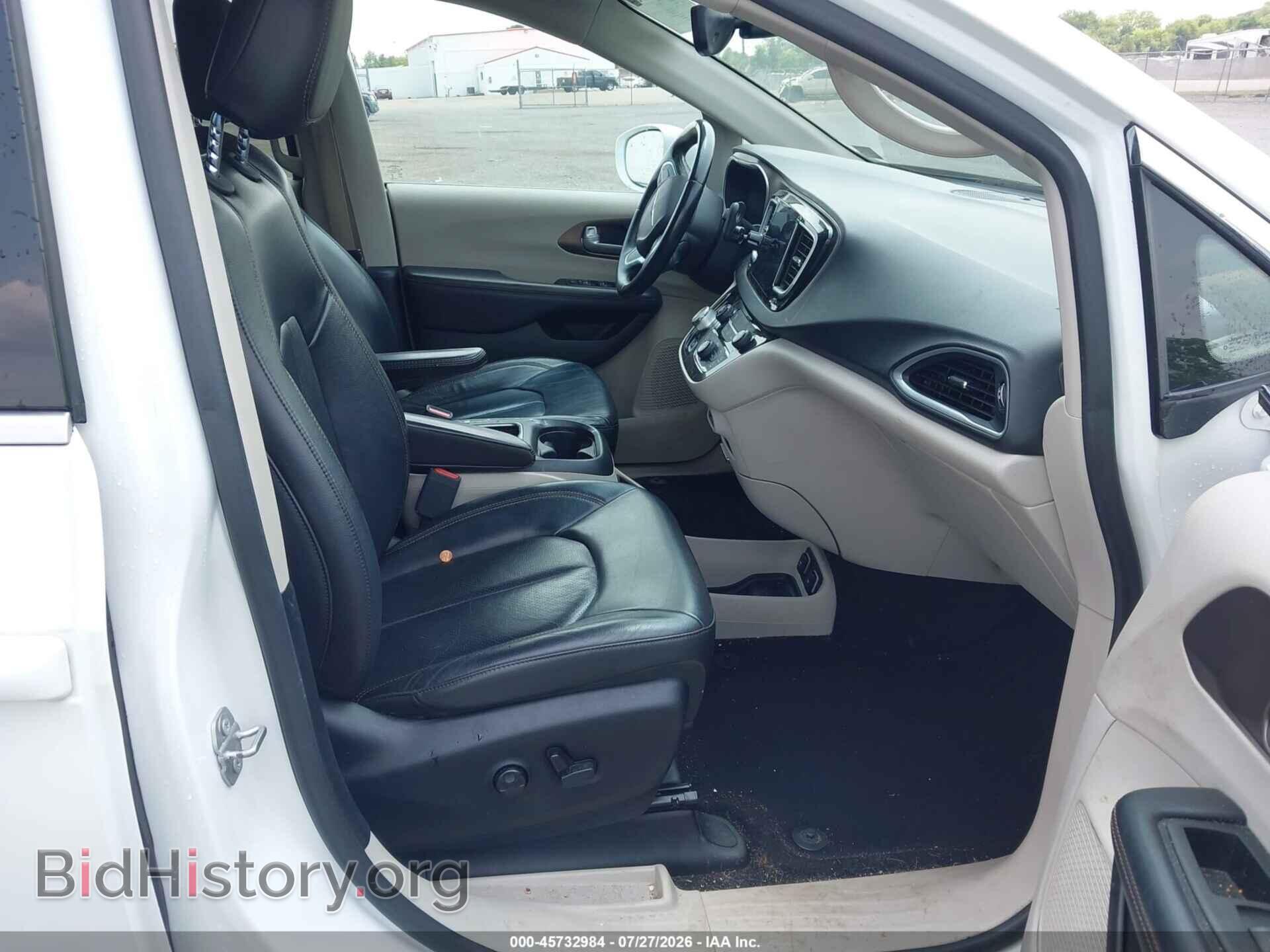 2017 CHRYSLER PACIFICA - VIN: 2C4RC1EGXHR644326 - Photo 5