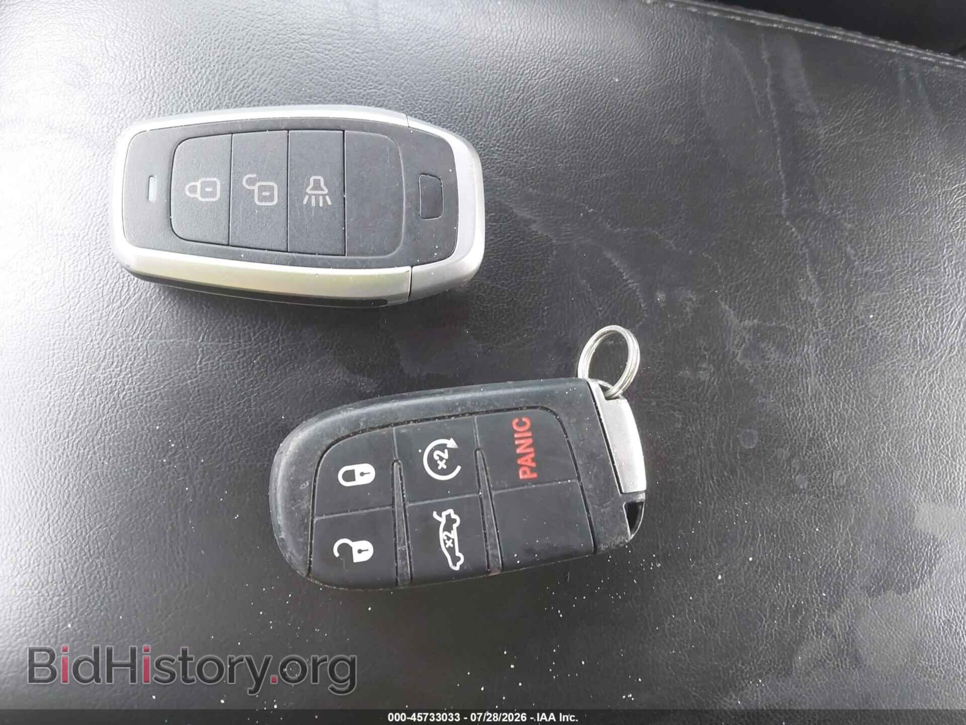 2015 CHRYSLER 300 - VIN: 2C3CCAAG0FH853545 - Фото 11