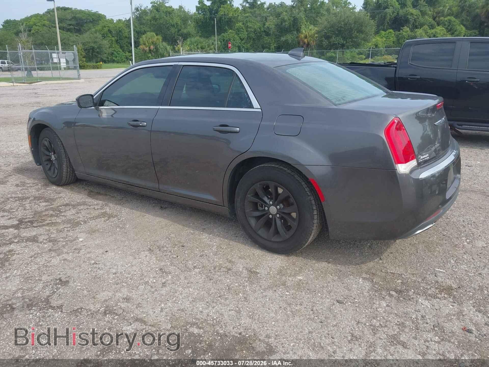 2015 CHRYSLER 300 - VIN: 2C3CCAAG0FH853545 - Фото 3