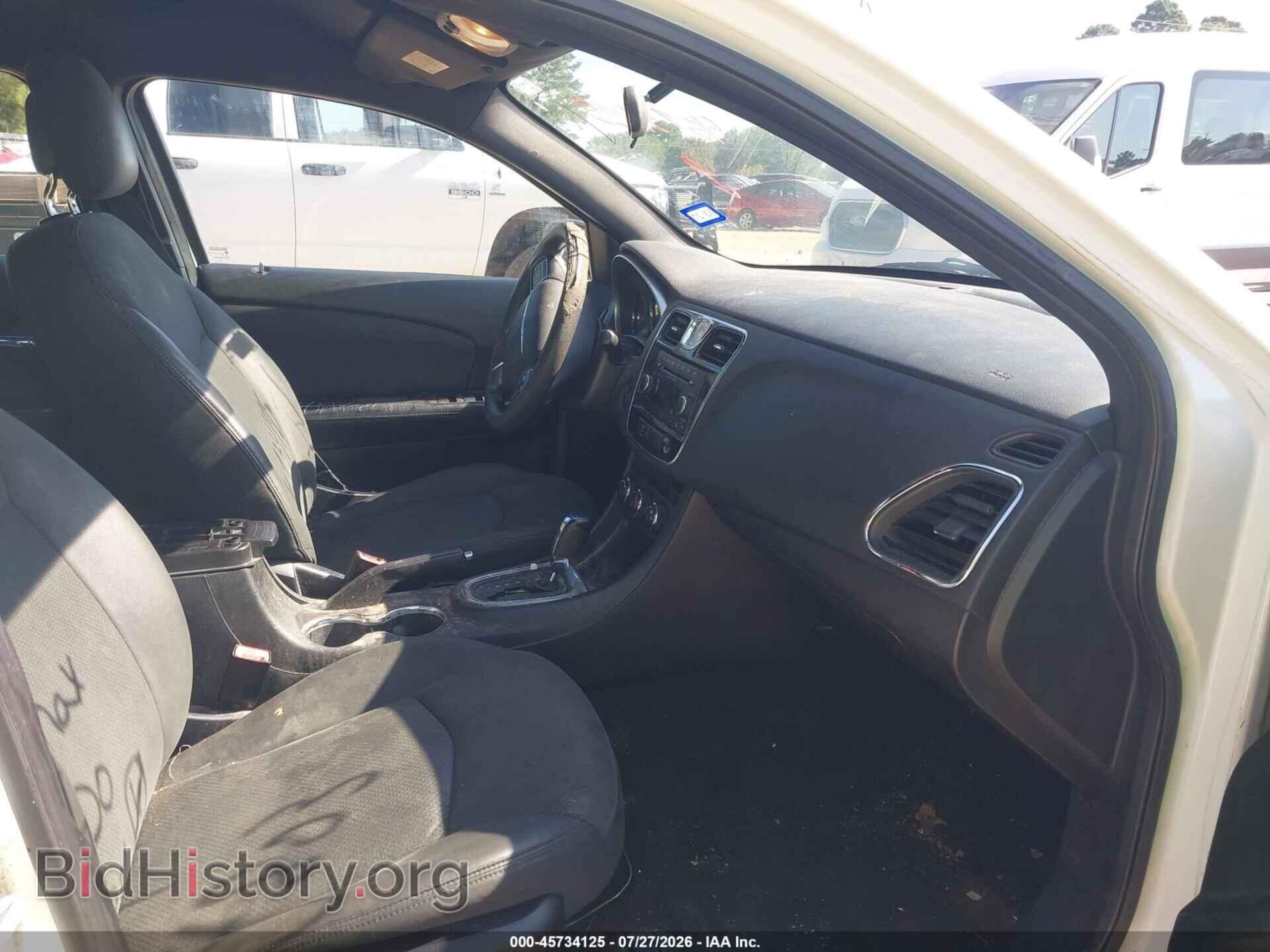 2012 CHRYSLER 200 - VIN: 1C3CCBAB3CN104803 - Фото 5