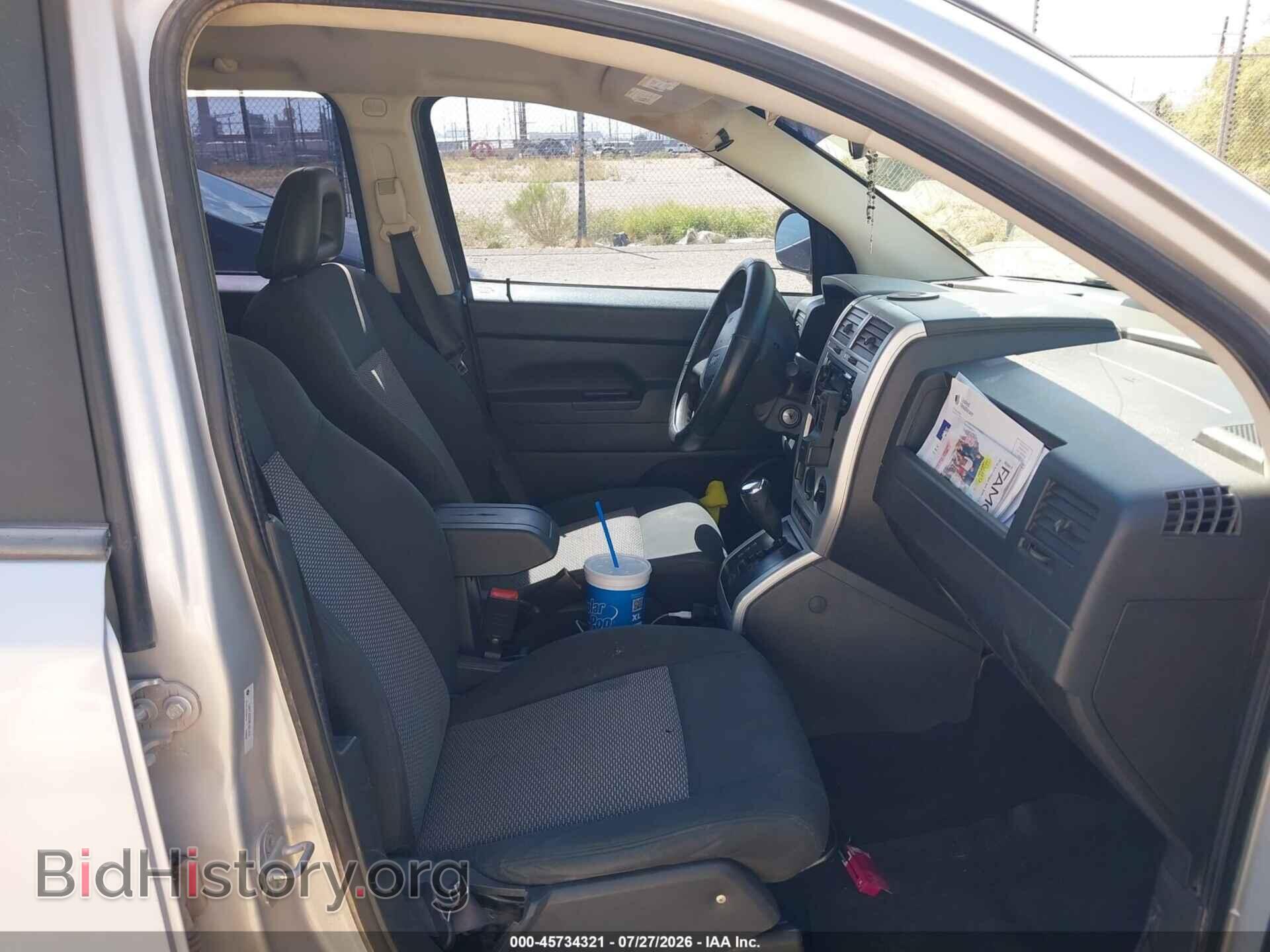 2008 JEEP COMPASS - VIN: 1J8FT47038D601432 - Photo 5