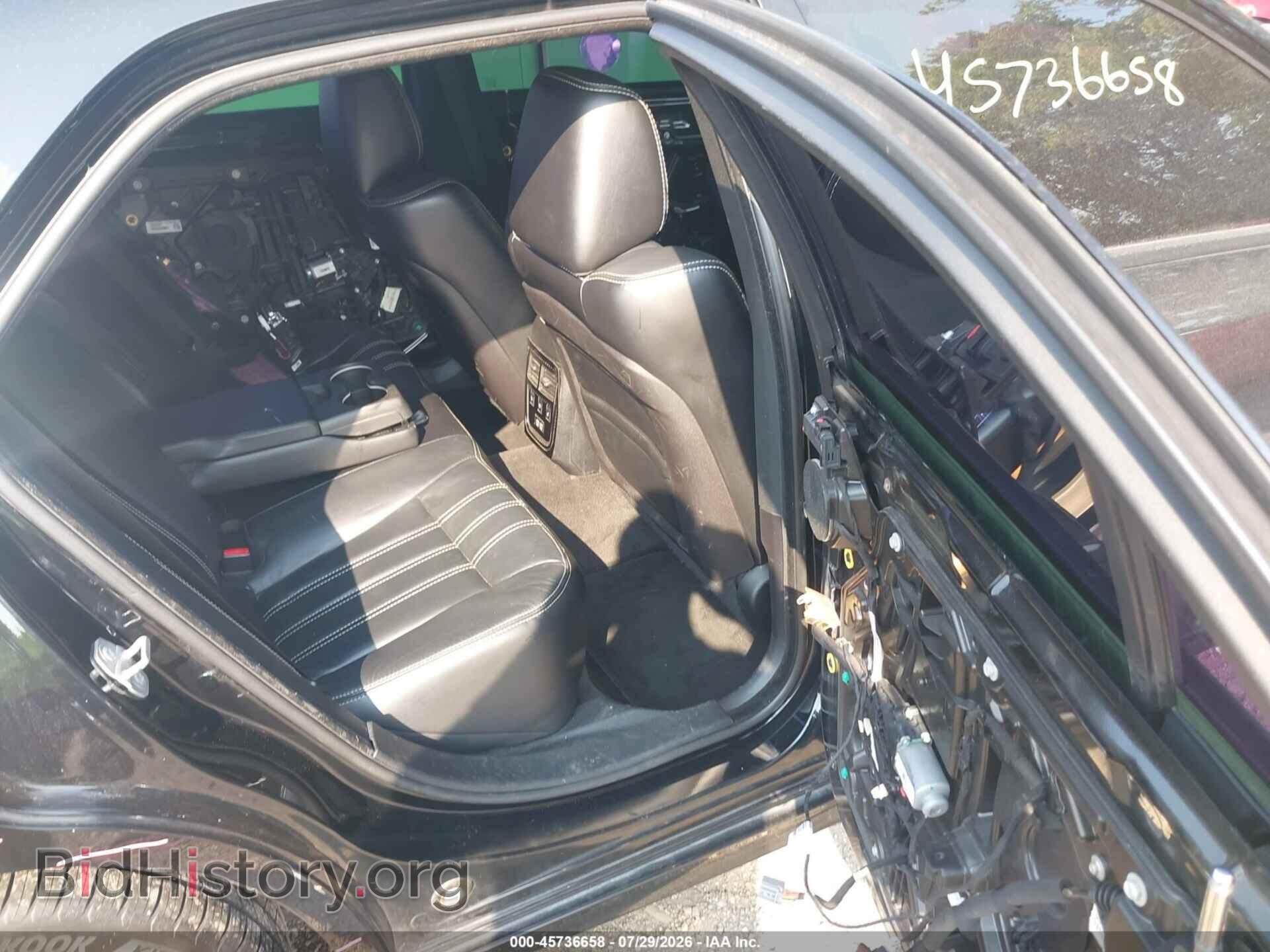 2016 CHRYSLER 300 - VIN: 2C3CCABTXGH128659 - Photo 8