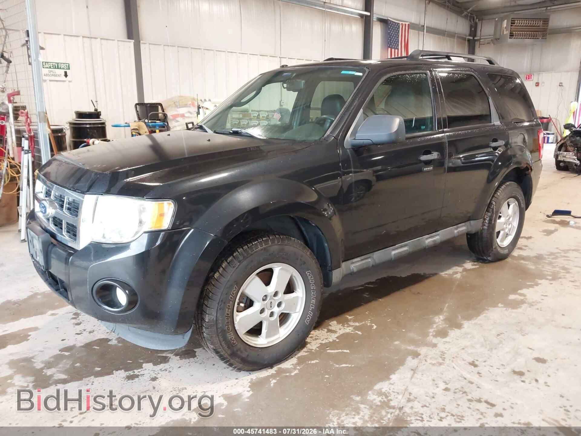 2011 FORD ESCAPE - VIN: 1FMCU0D74BKA26077 - Фото 2