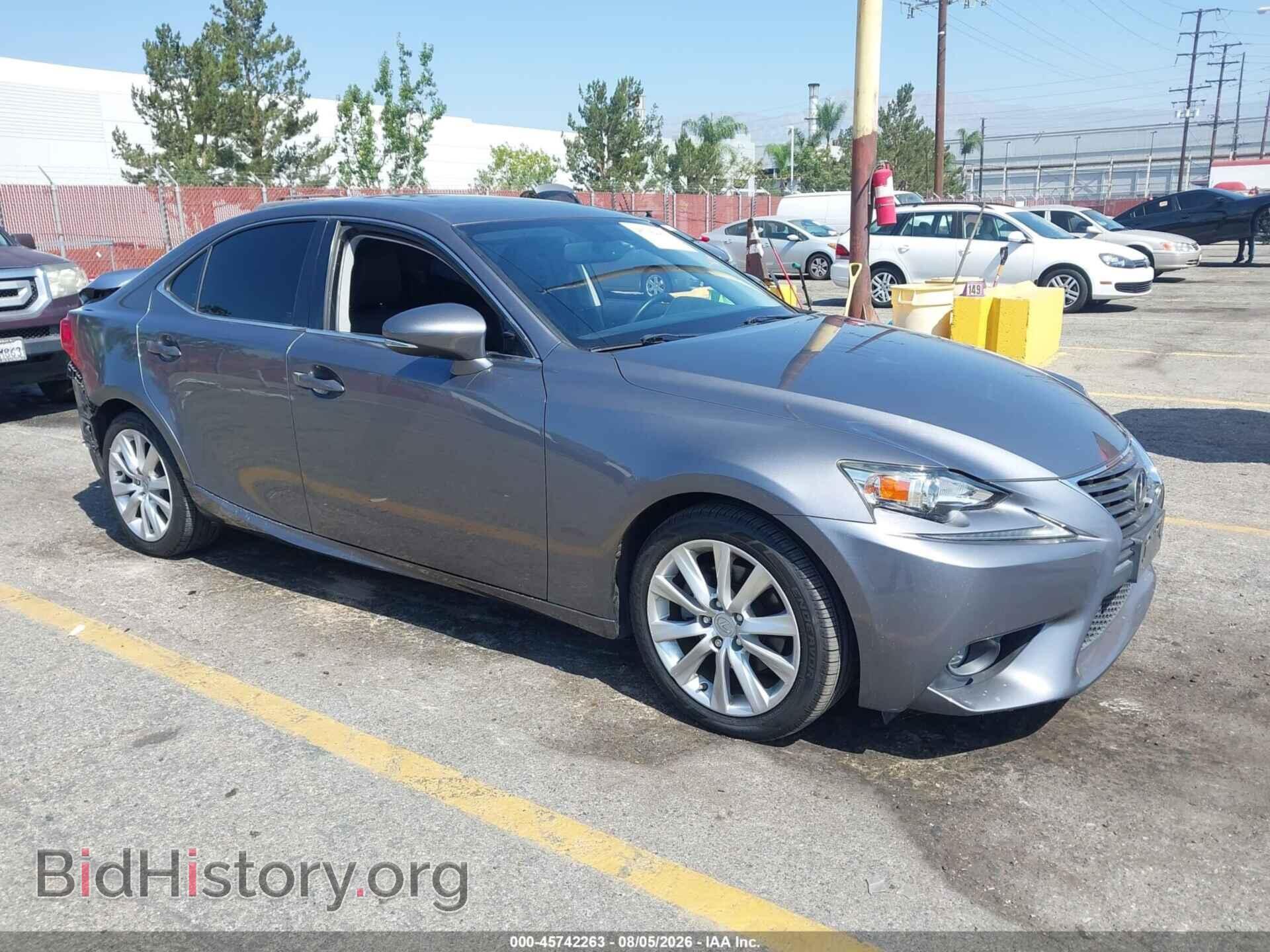 Фотография JTHBF1D24F5055859 - LEXUS IS 250 2015