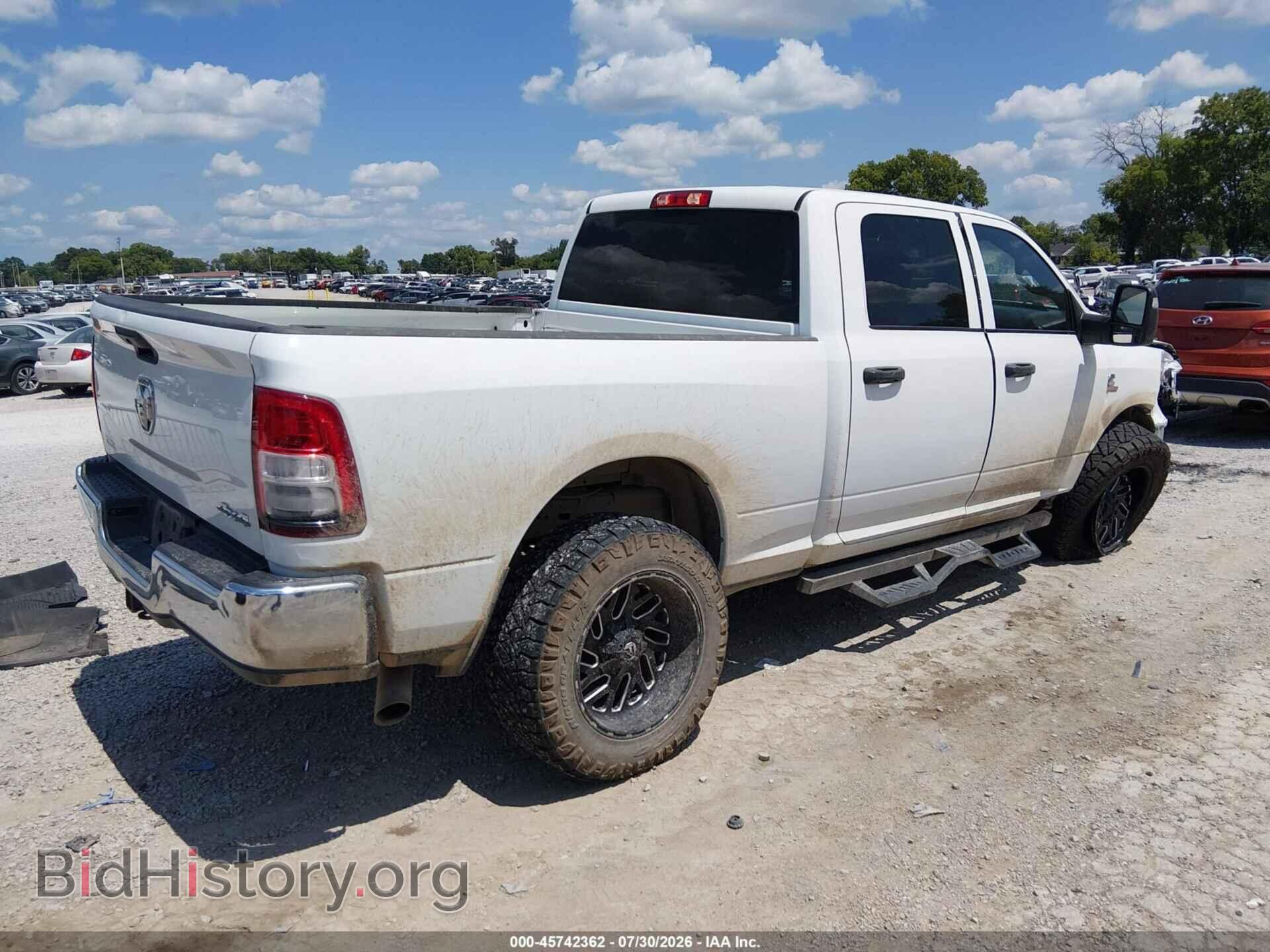 2024 RAM 2500 - VIN: 3C6UR5CL2RG220704 - Photo 4