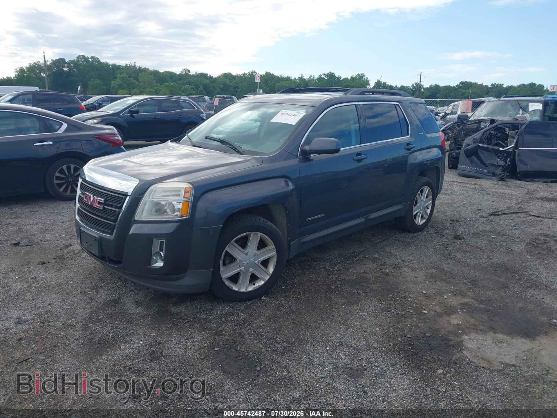 2011 GMC TERRAIN - VIN: 2CTFLVEC1B6242733 - Photo 2
