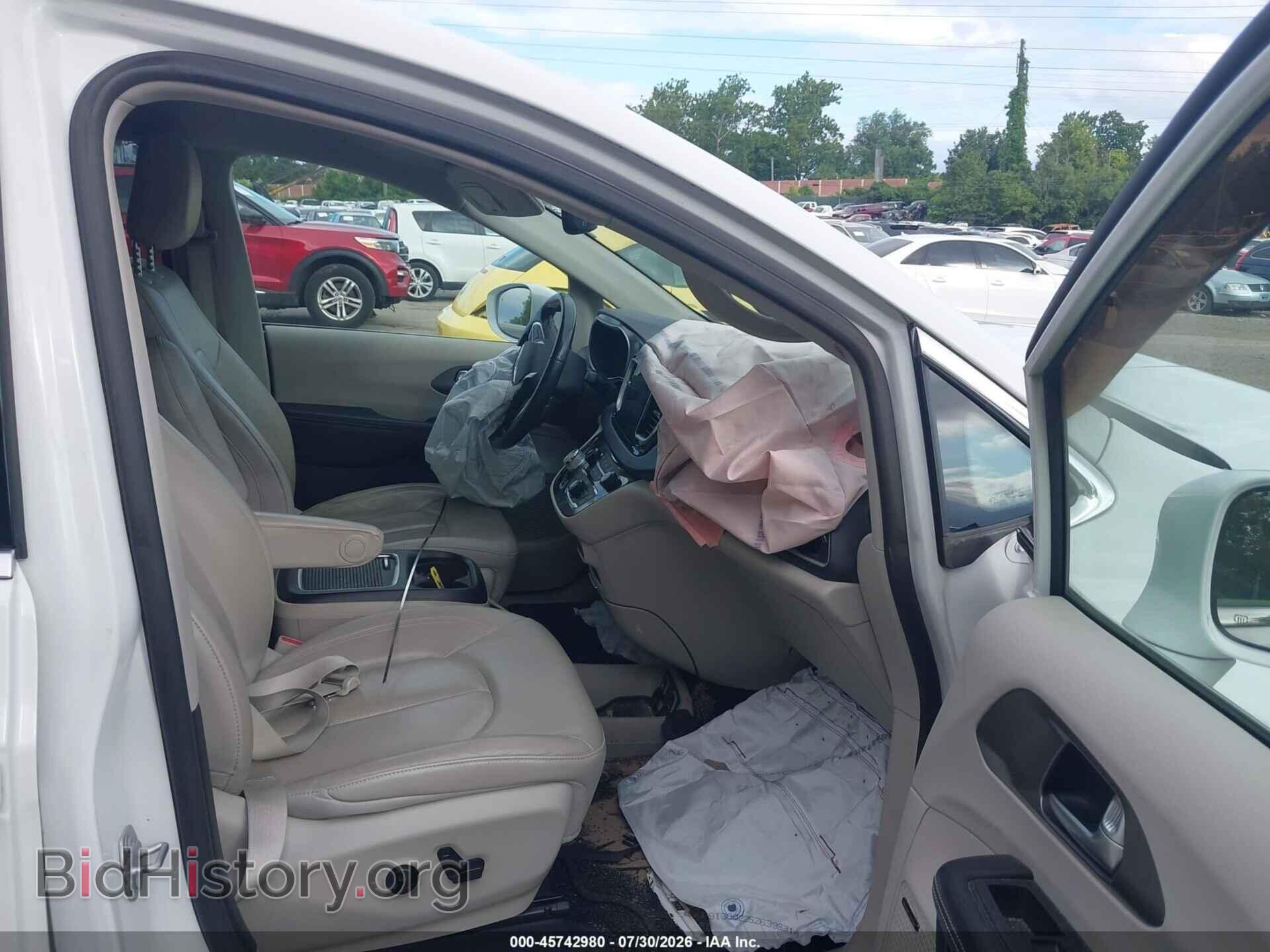 2020 CHRYSLER PACIFICA - VIN: 2C4RC1EG1LR158545 - Photo 5