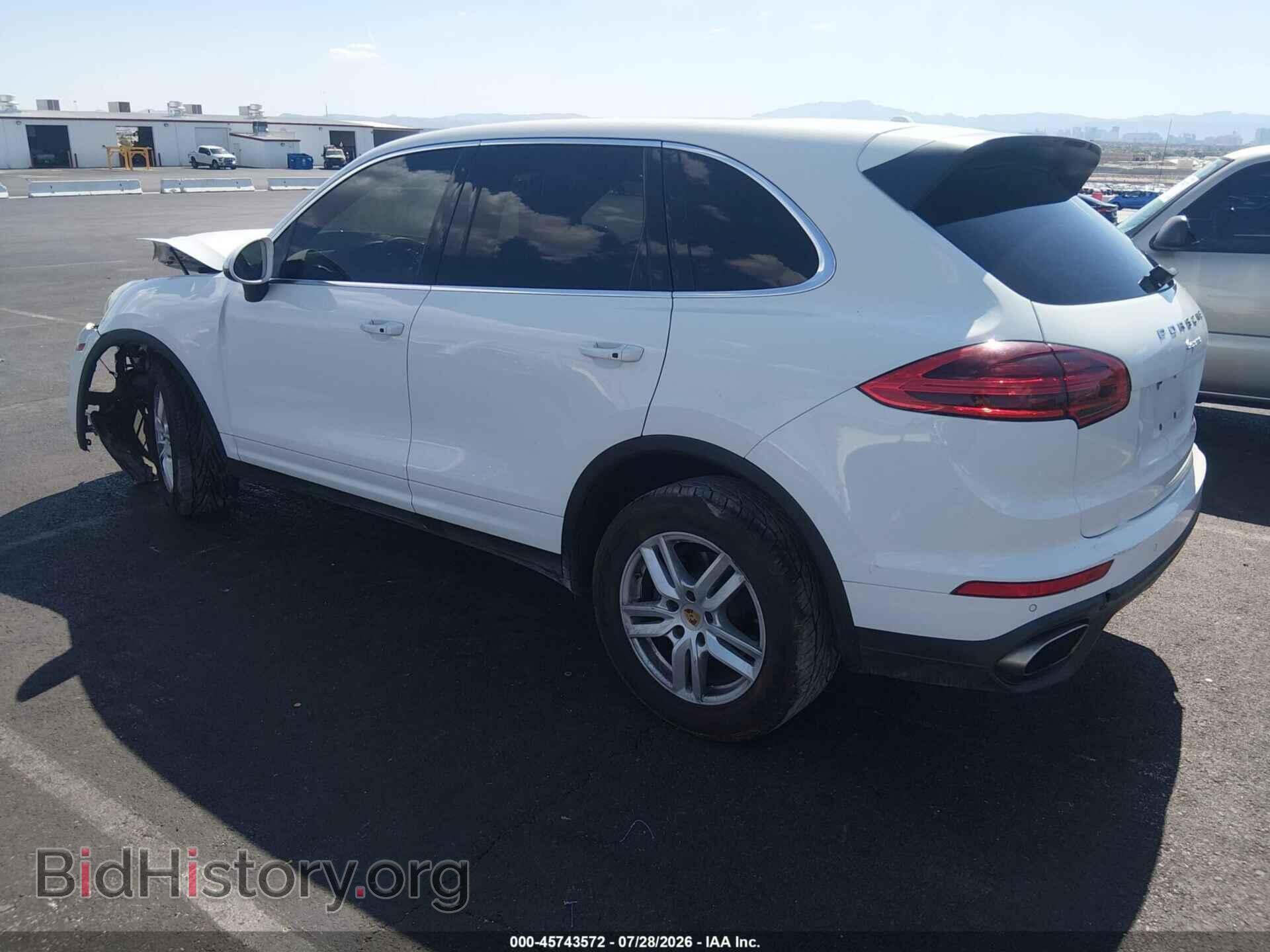 2016 PORSCHE CAYENNE - VIN: WP1AA2A22GKA10118 - Photo 3