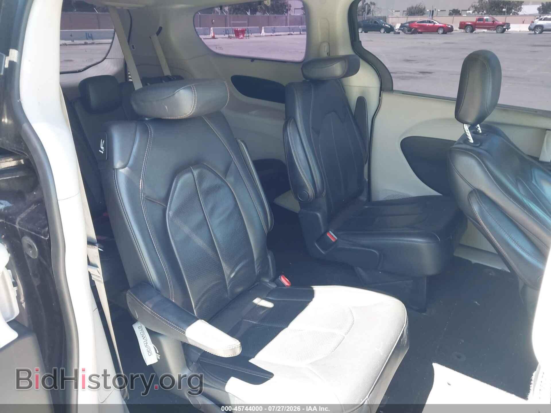 2018 CHRYSLER PACIFICA - VIN: 2C4RC1BG9JR120725 - Photo 8
