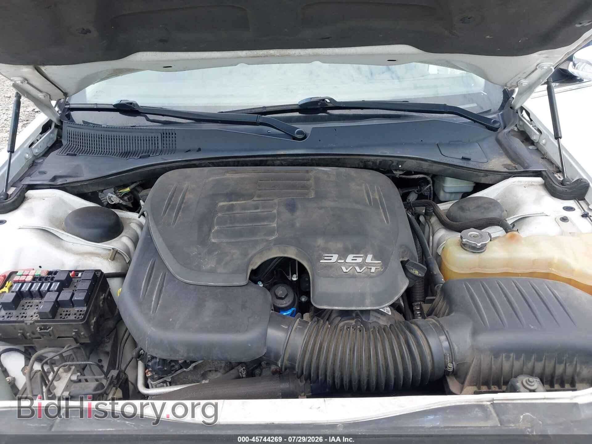 2011 CHRYSLER 300 - VIN: 2C3CA5CG4BH528403 - Фото 10