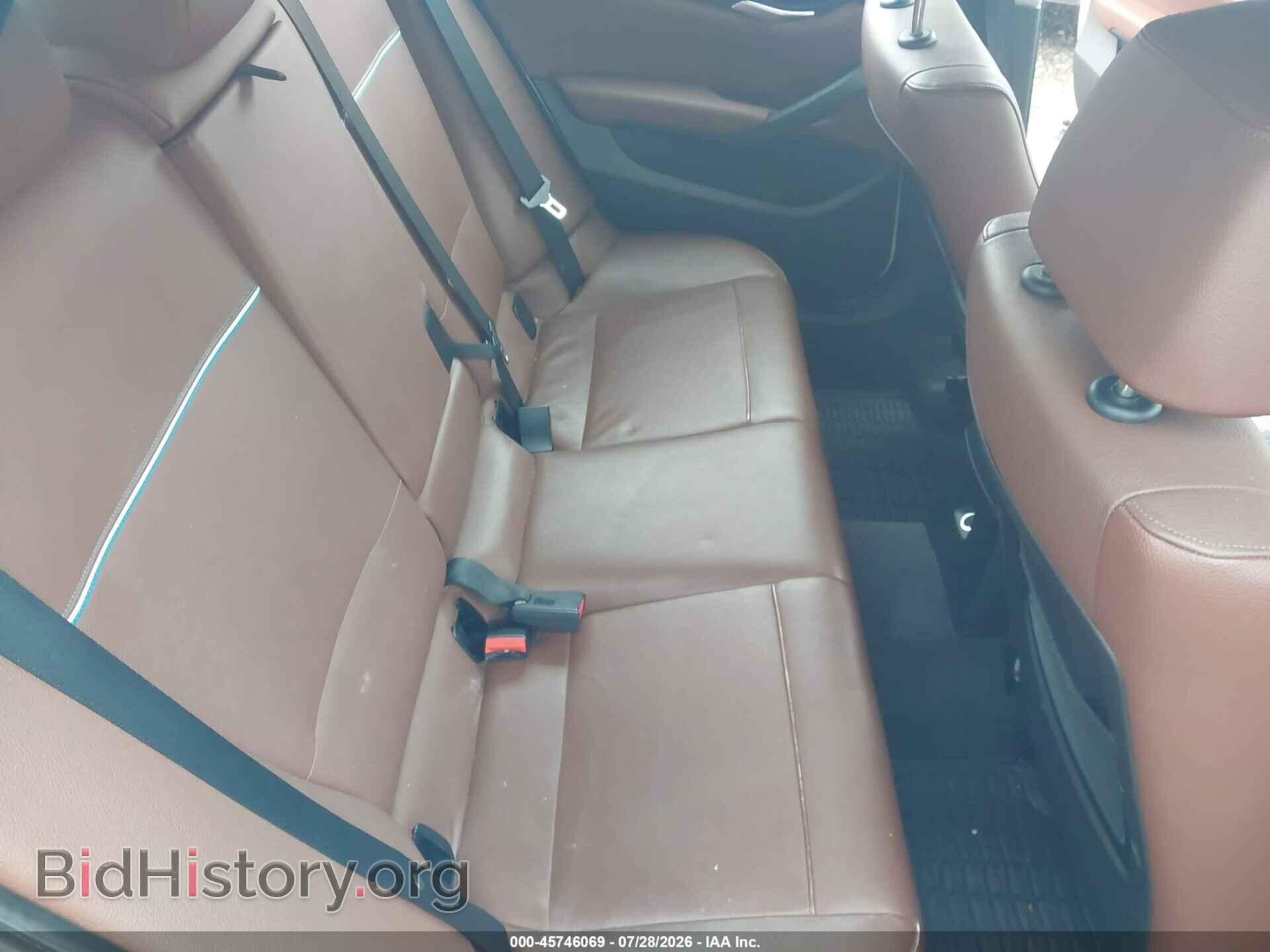 2015 BMW X1 - VIN: WBAVL1C54FVY38325 - Фото 8